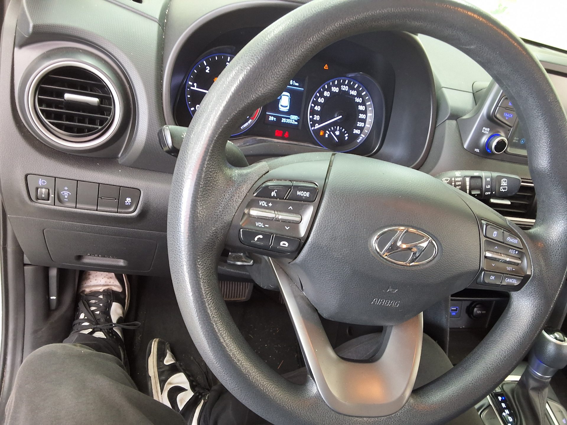 2018 - hyundai kona
