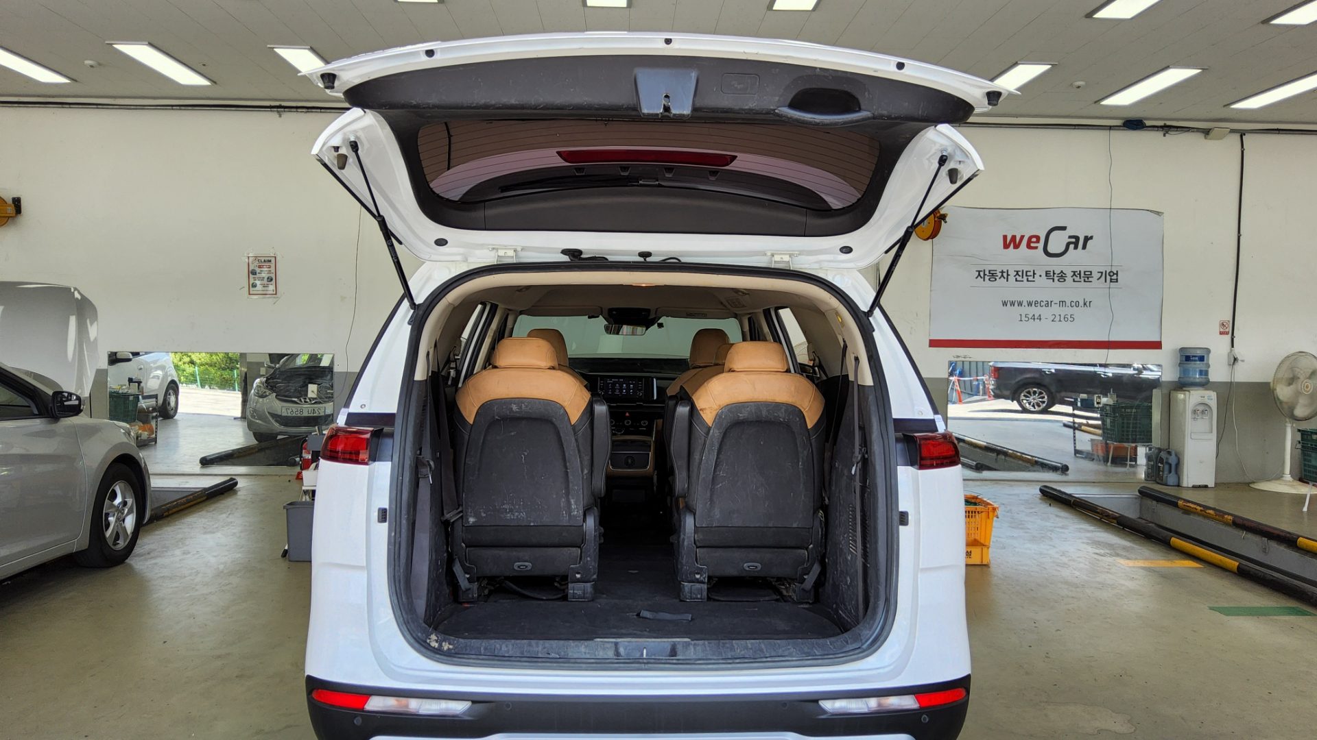 2023 - kia carnival