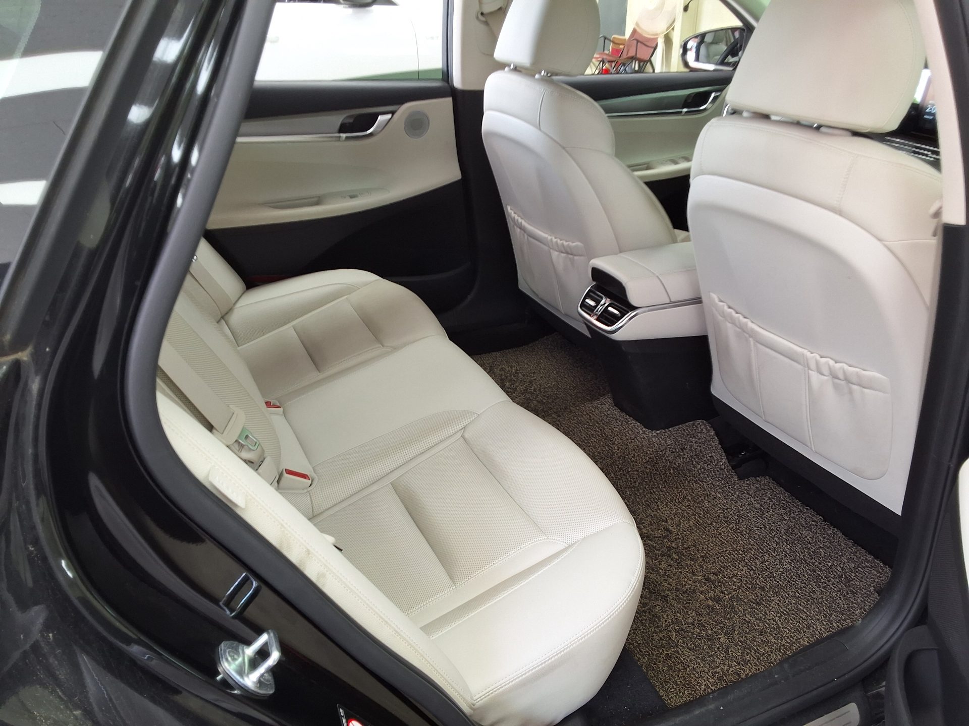 2022 - hyundai grandeur
