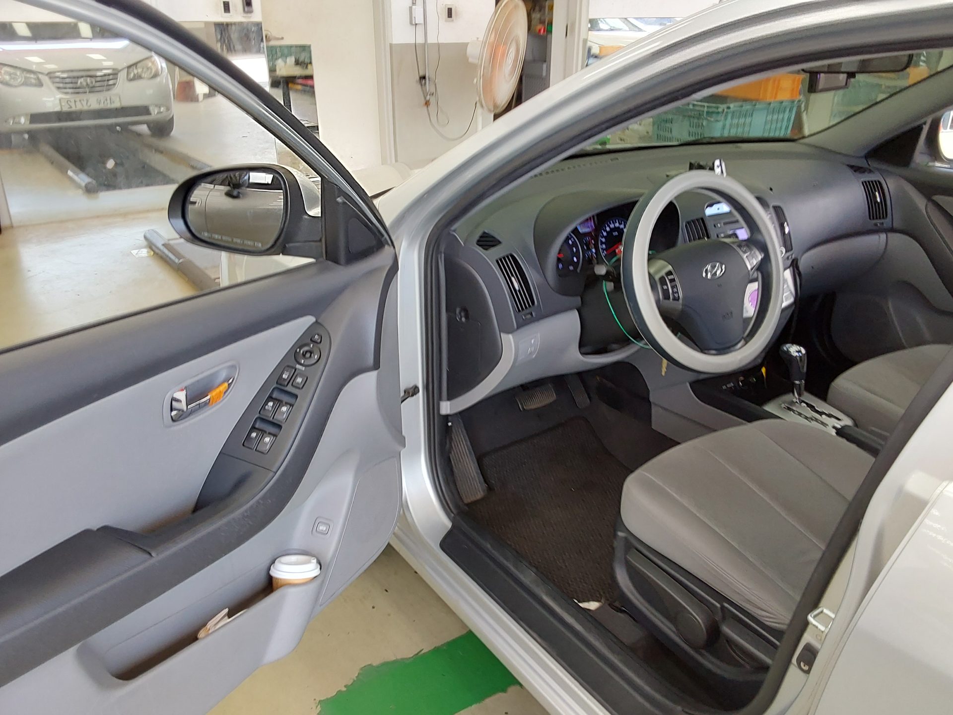 2010 - hyundai avante