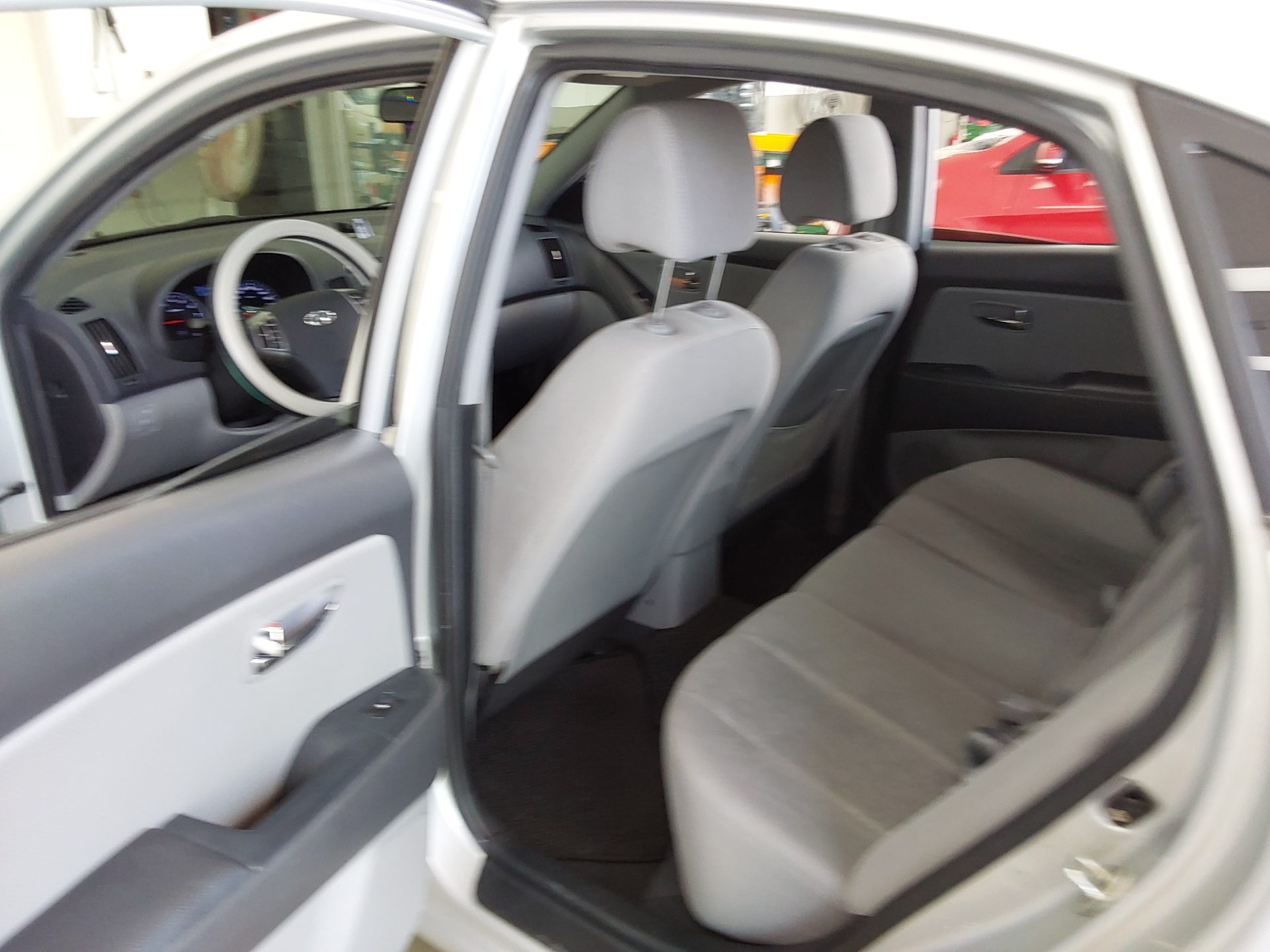 2010 - hyundai avante