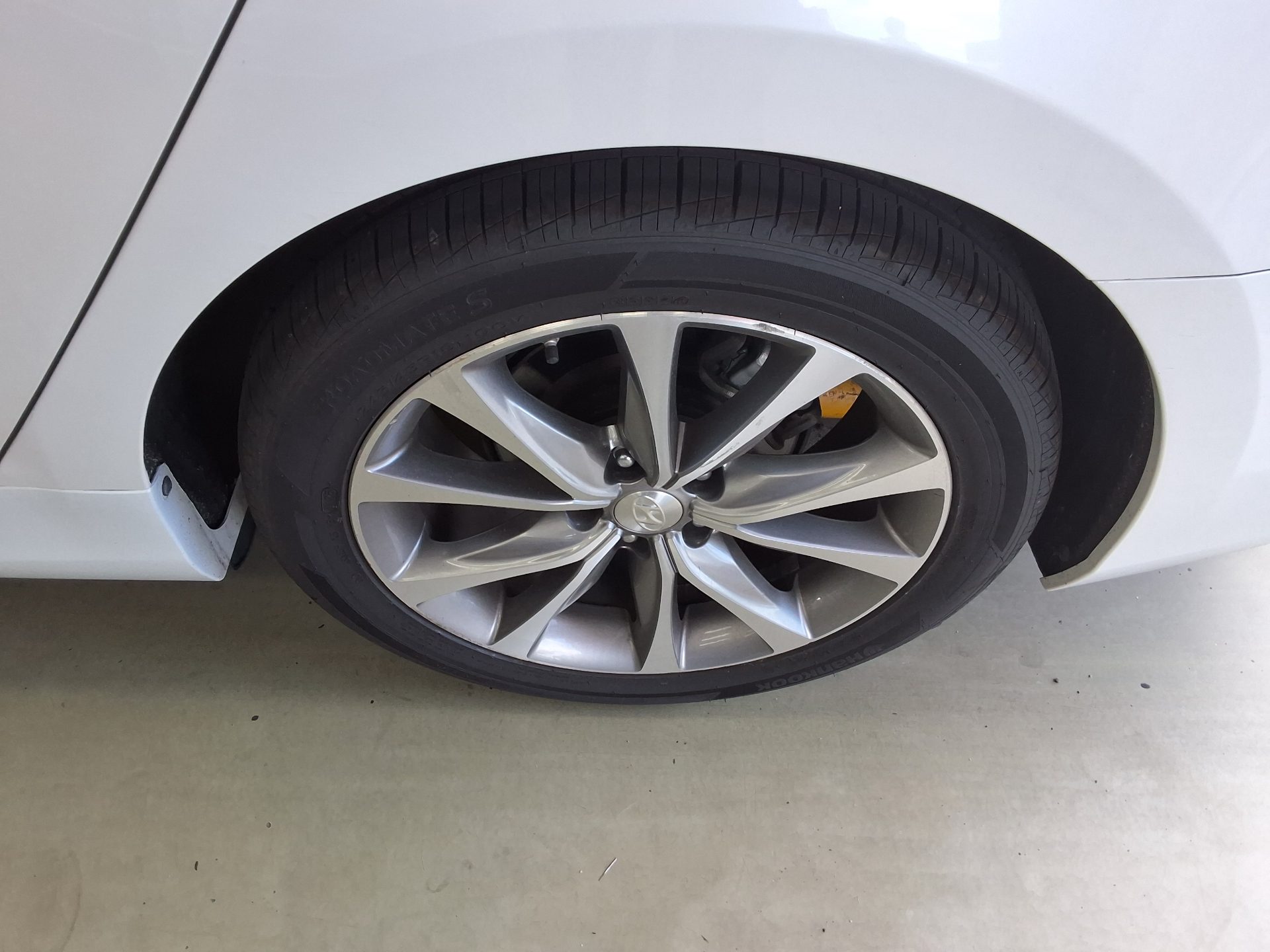 2016 - hyundai grandeur