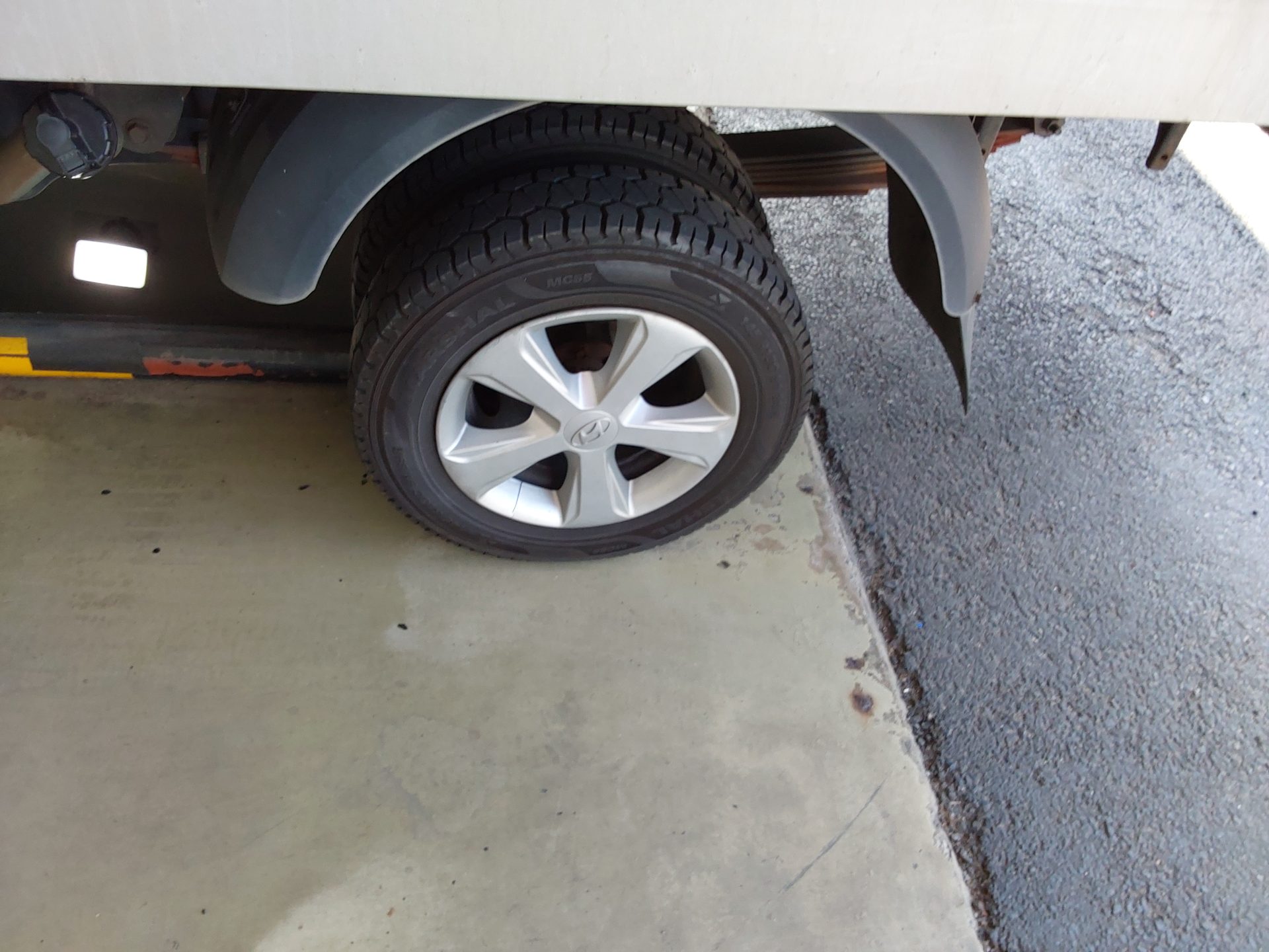 2016 - hyundai porter