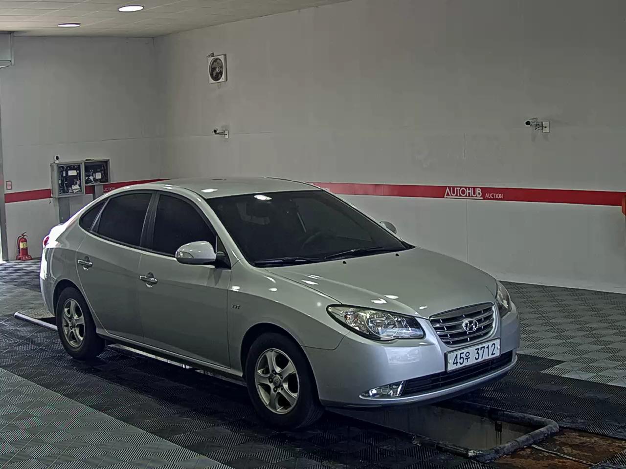 2010 - hyundai avante
