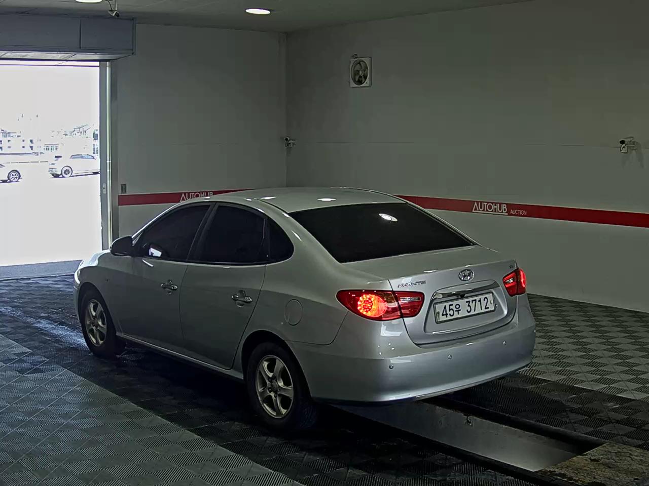 2010 - hyundai avante