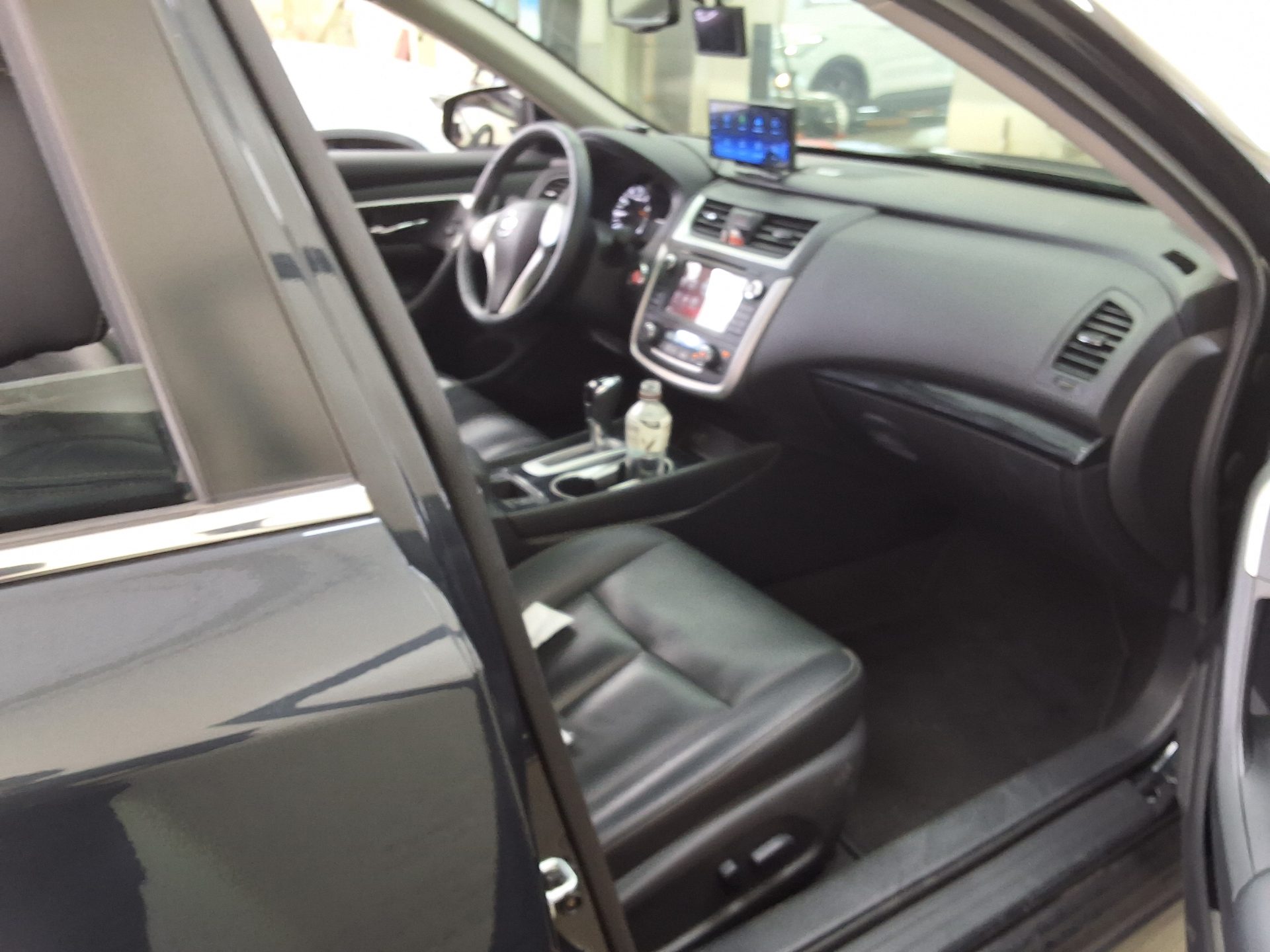 2017 - nissan altima