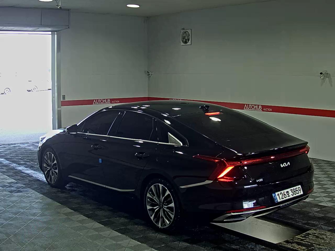 2022 - kia k8