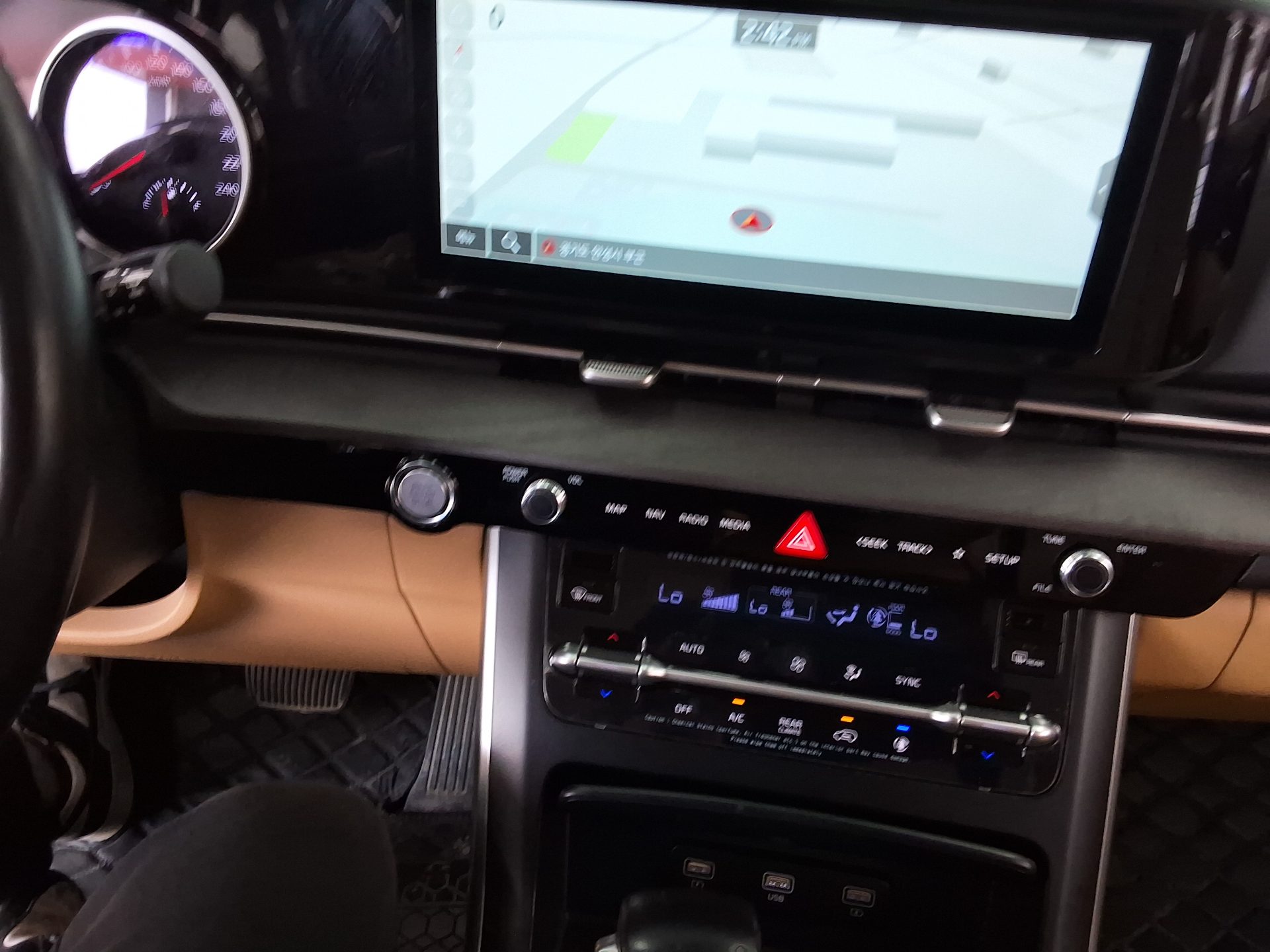 2021 - kia carnival