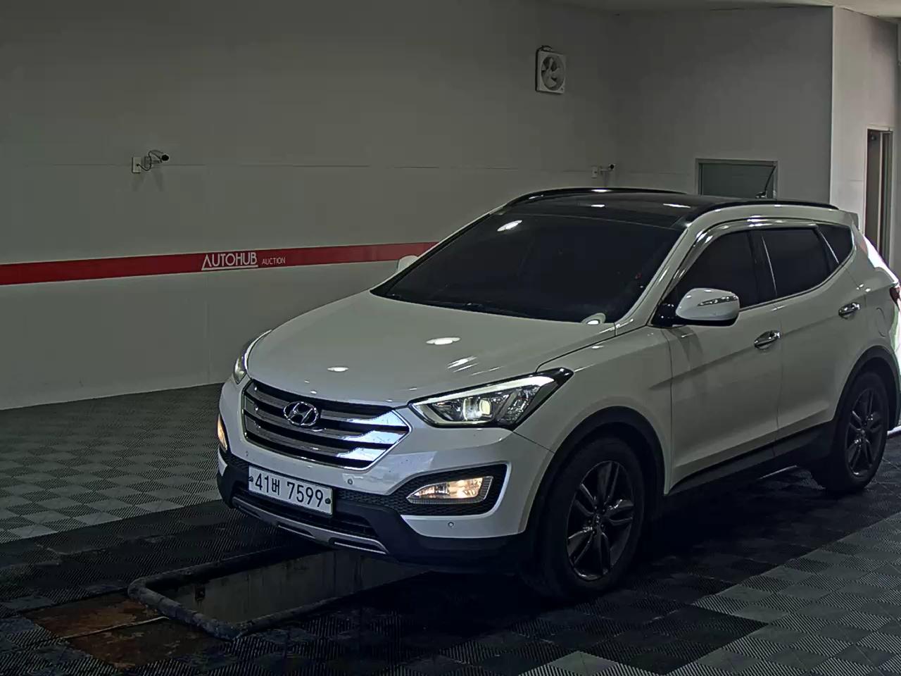 HYUNDAI SANTA FE (DM)