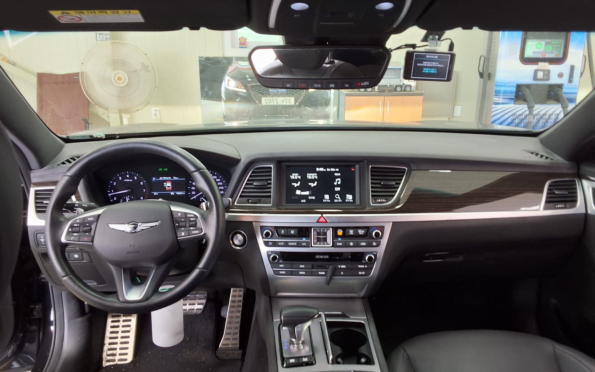 2019 - genesis g80