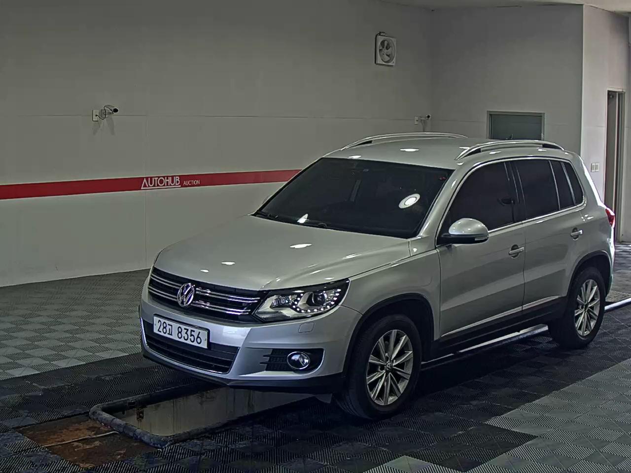 VOLKSWAGEN TIGUAN TDI BLUEMOTION