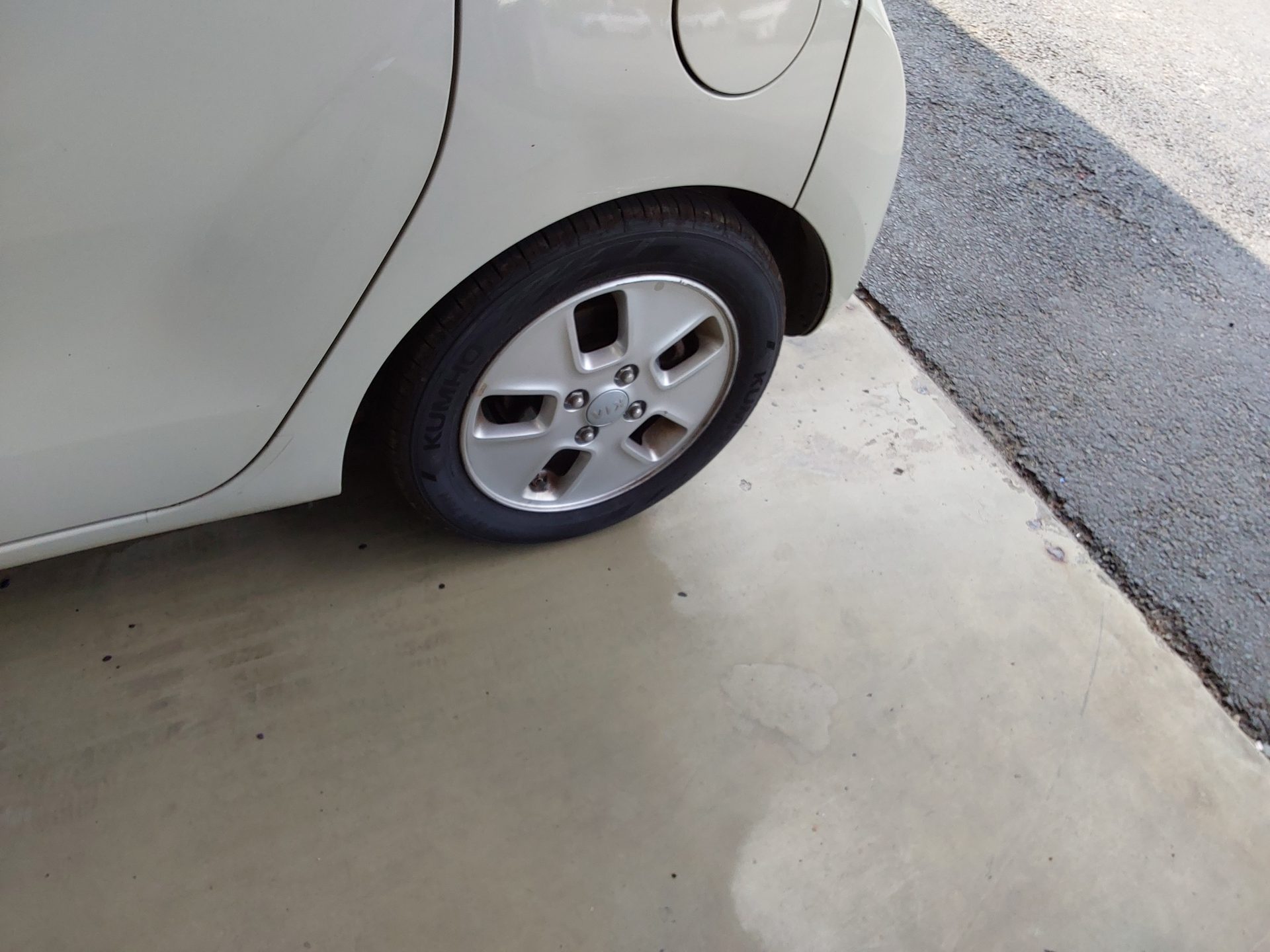 2018 - kia ray