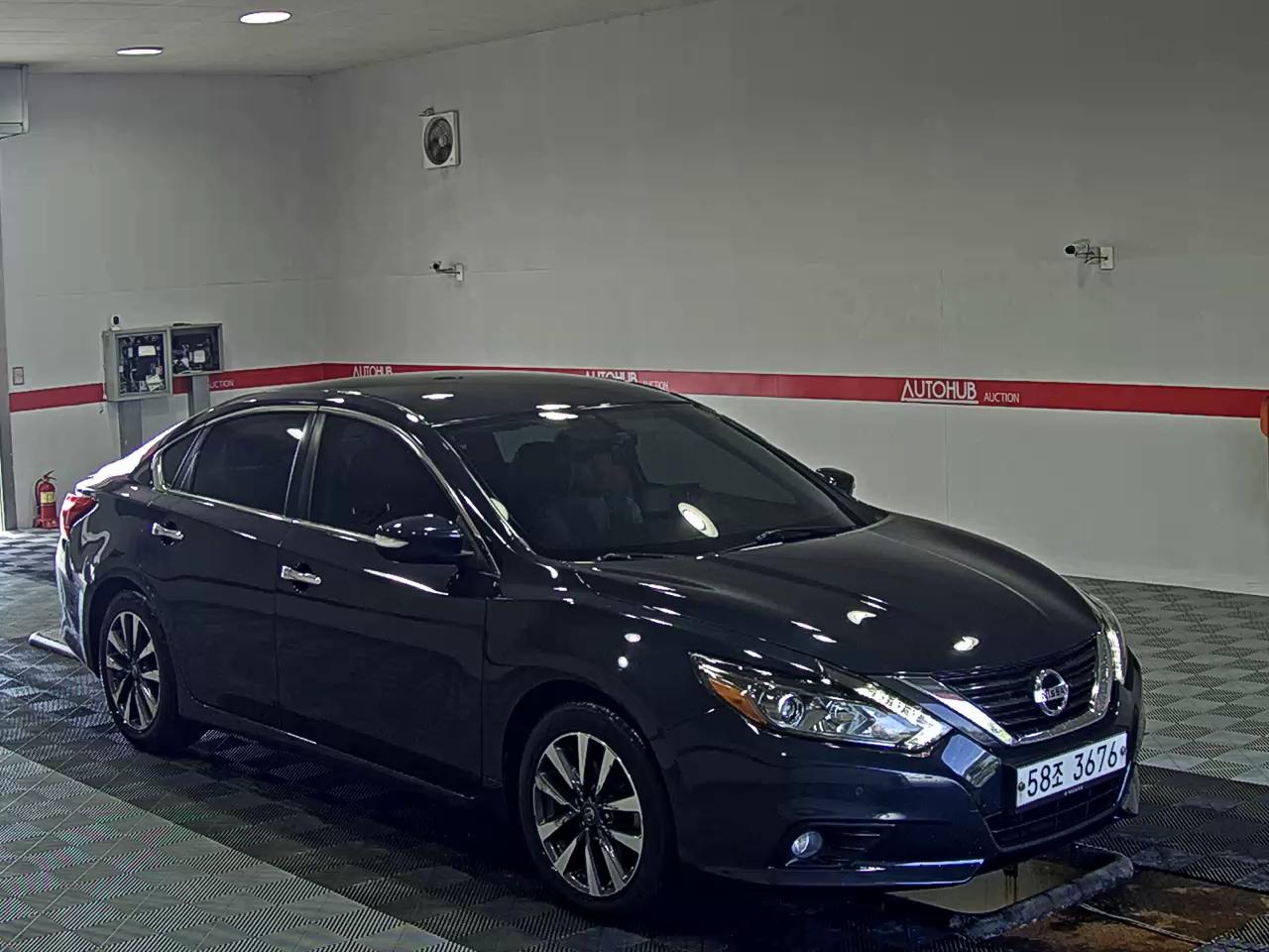 2017 - nissan altima