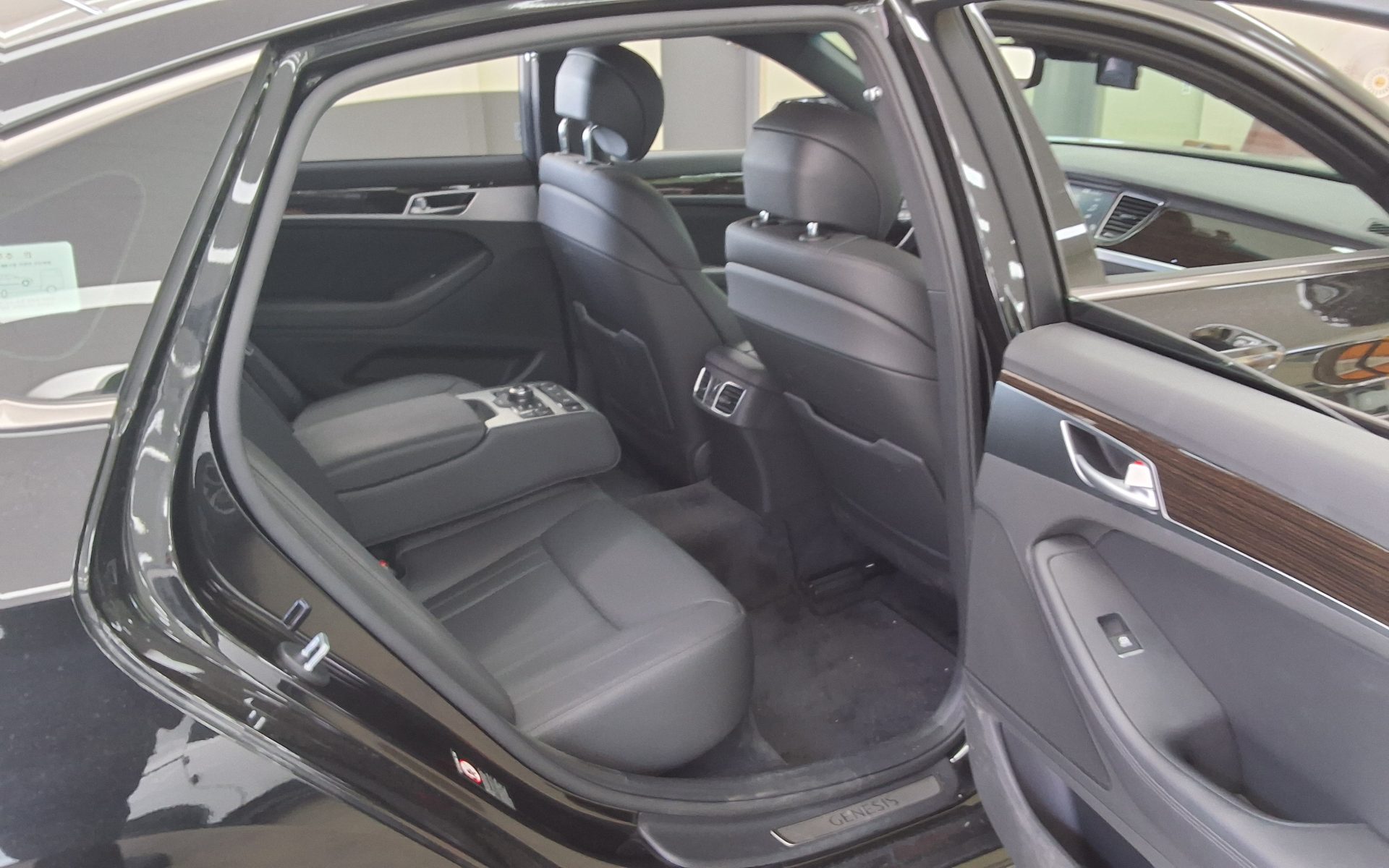 2019 - genesis g80