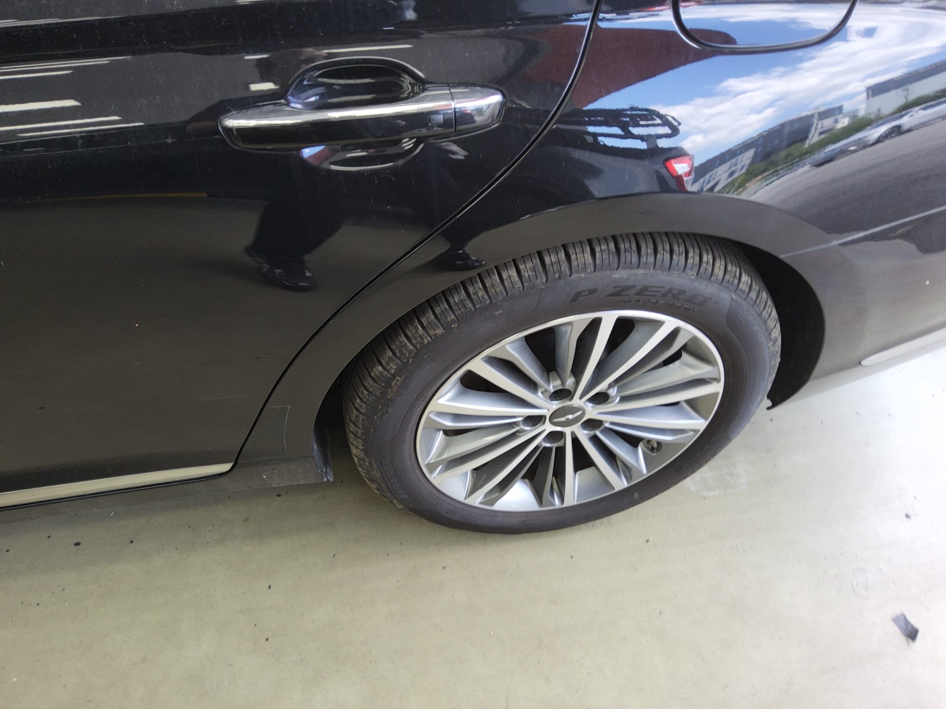 2016 - genesis eq900