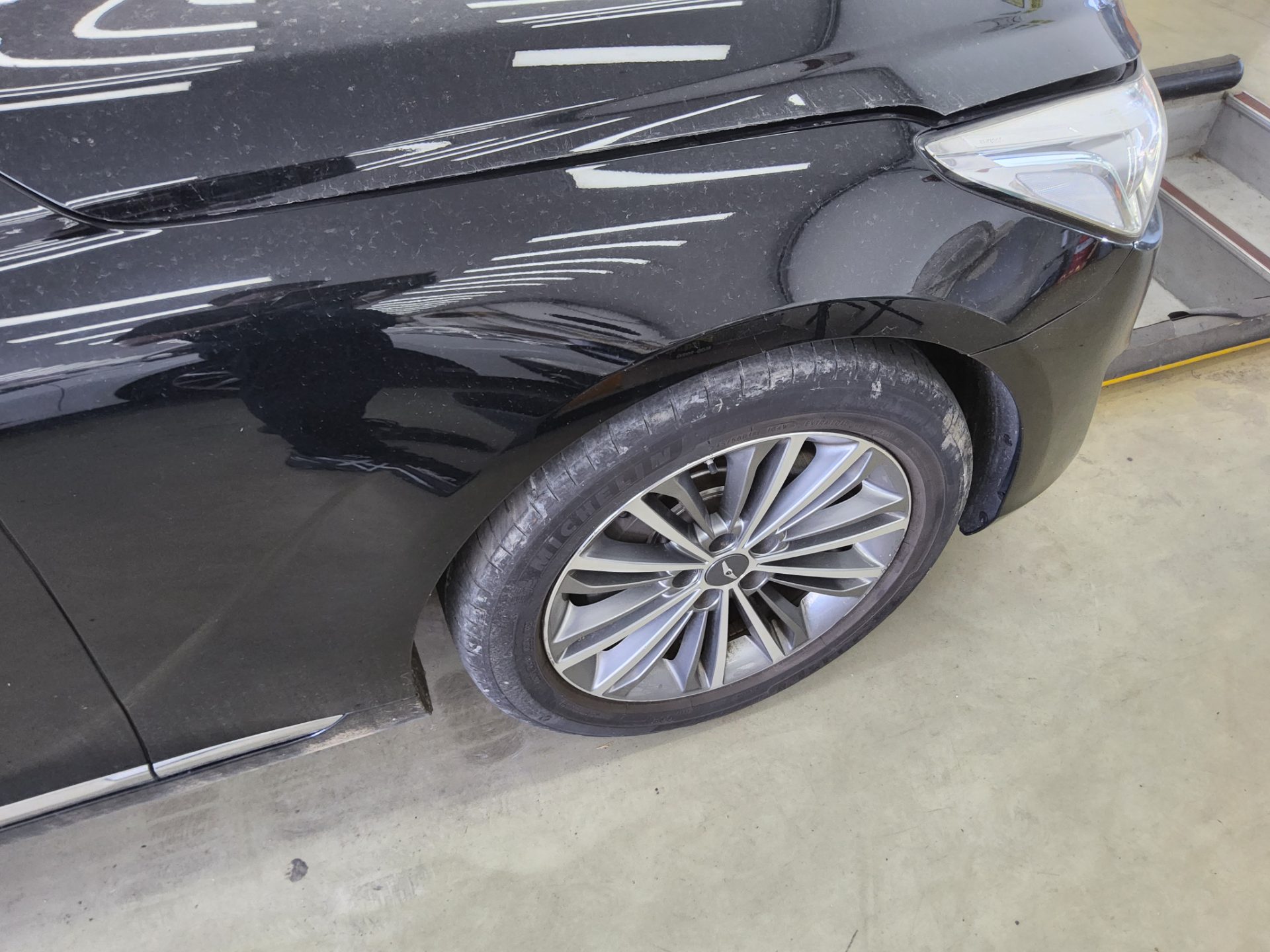 2016 - genesis eq900