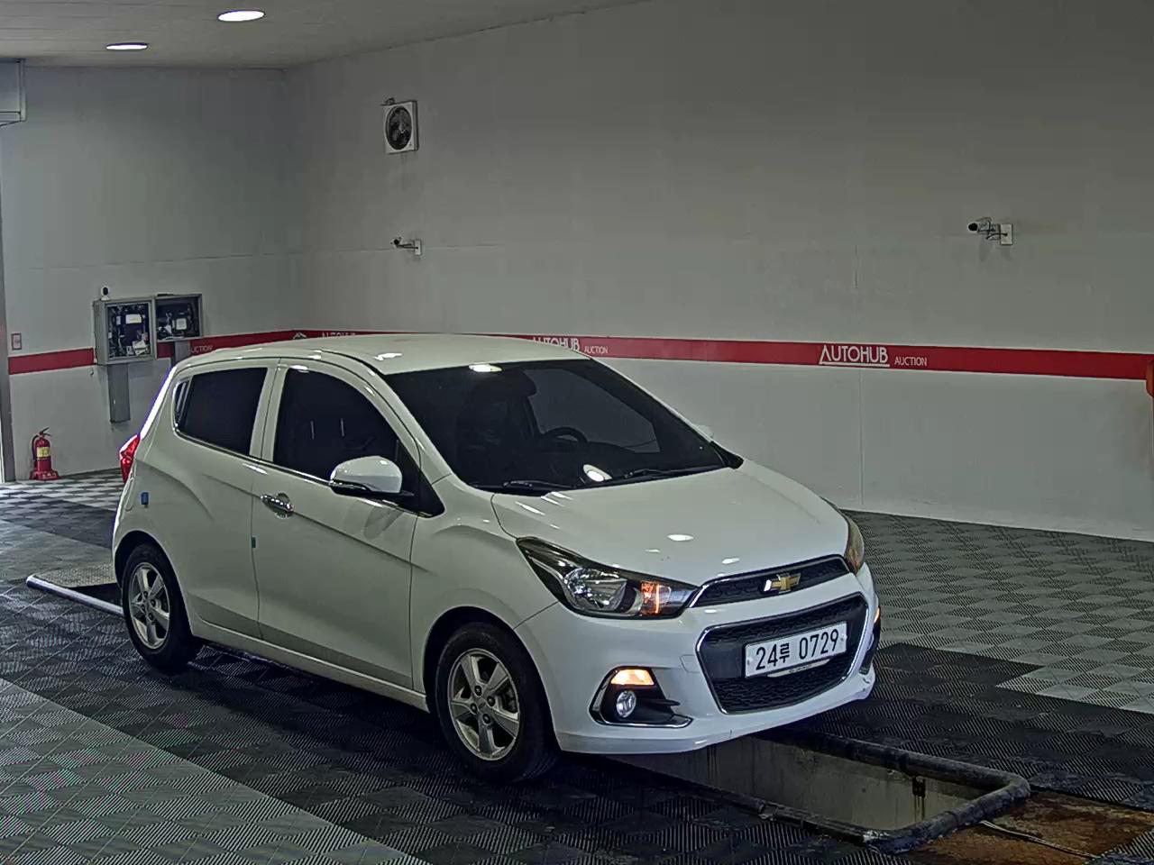 2016 - chevrolet spark