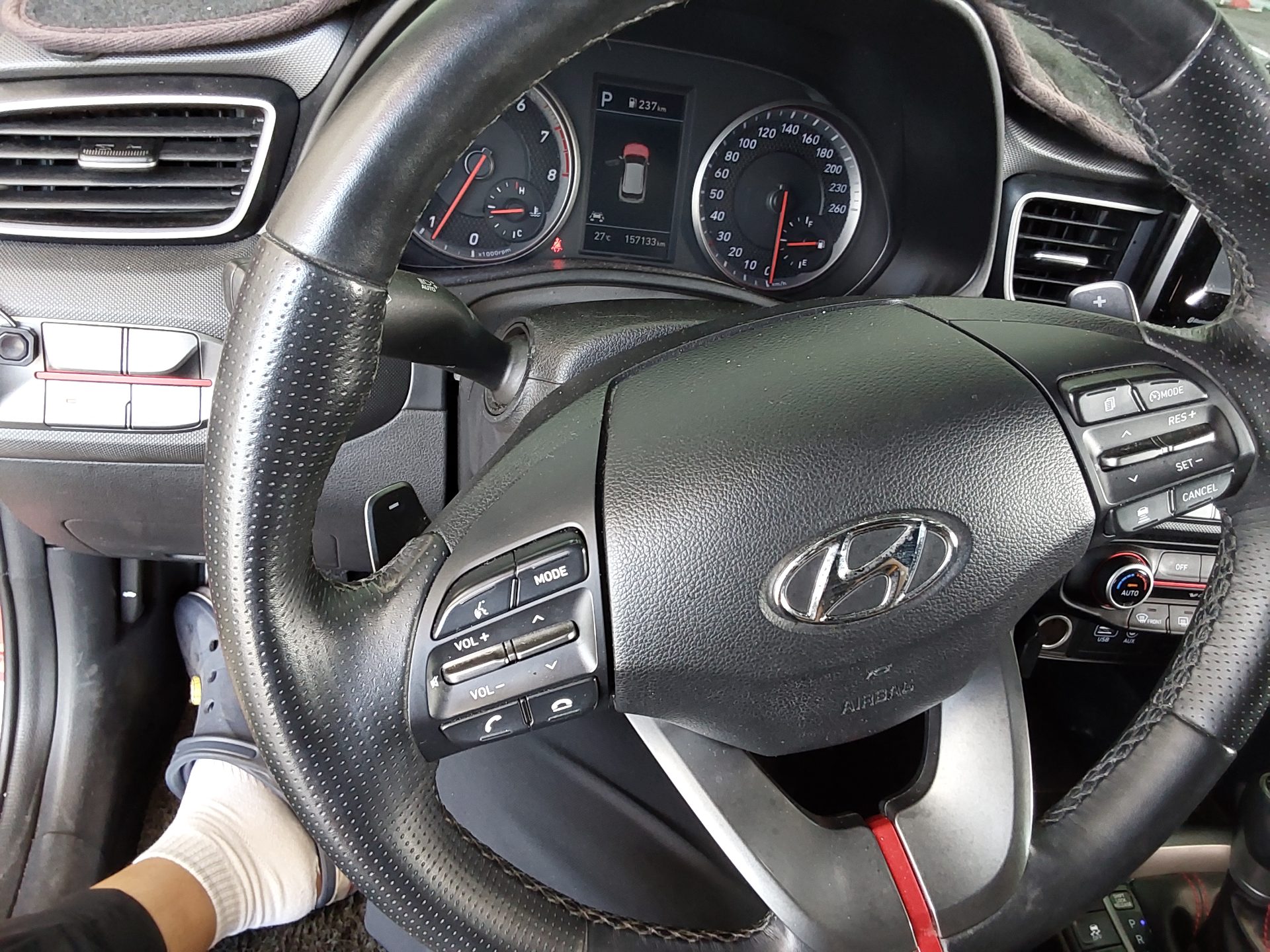 2018 - hyundai veloster