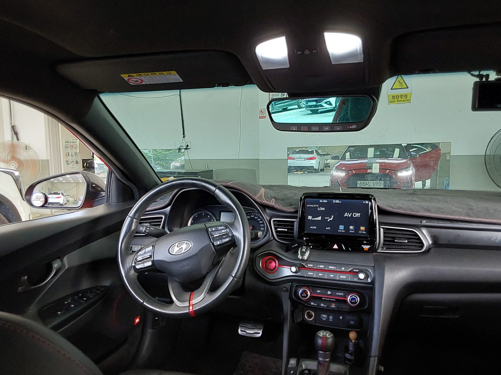 2018 - hyundai veloster