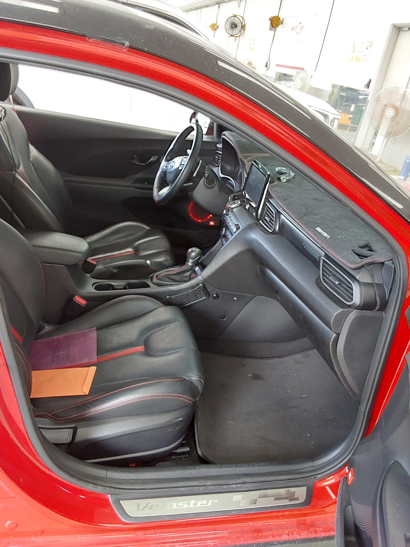 2018 - hyundai veloster