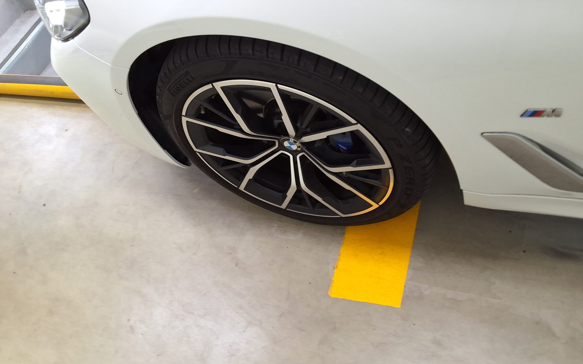 2023 - bmw m5