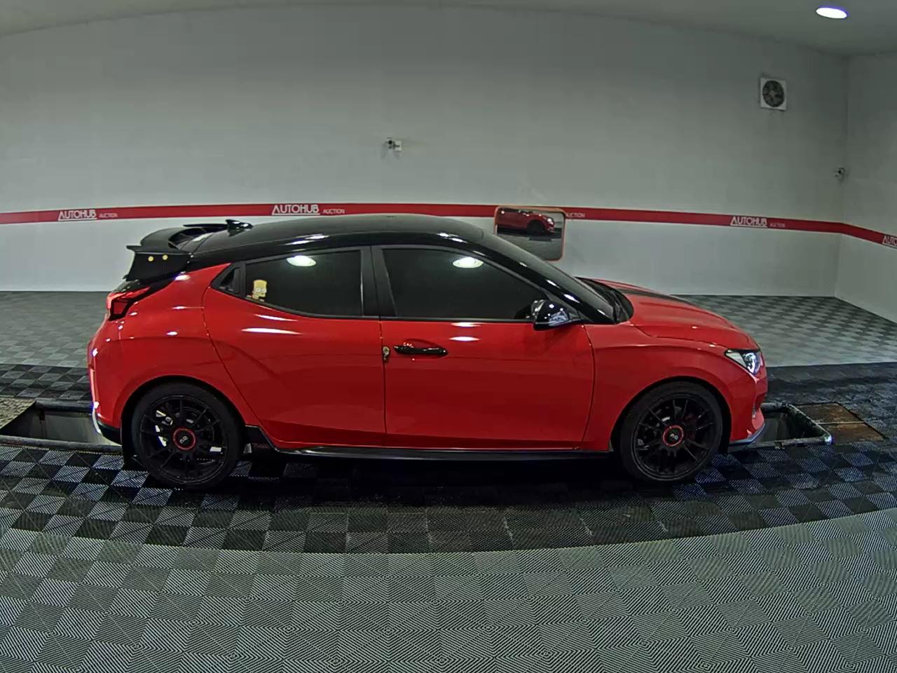 2018 - hyundai veloster