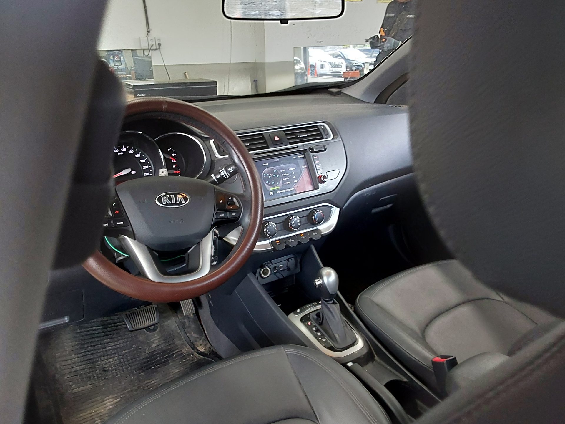 2015 - kia pride
