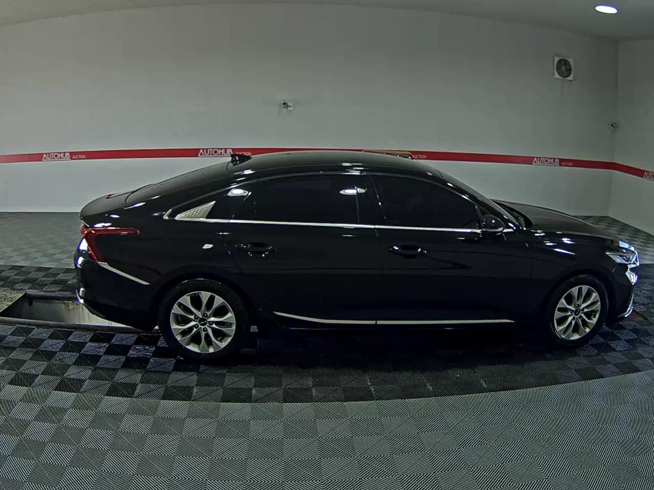 2022 - kia k8