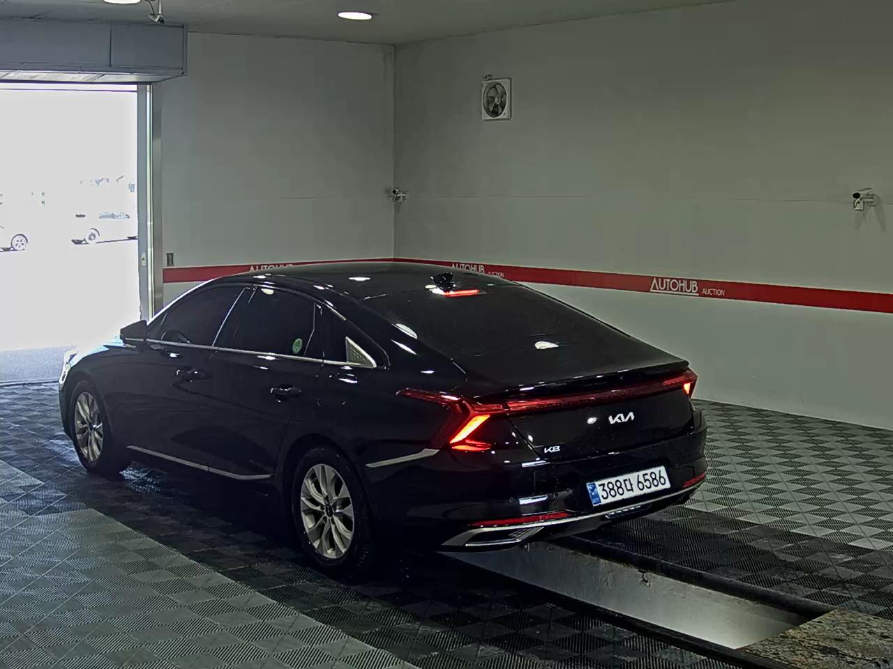 2022 - kia k8