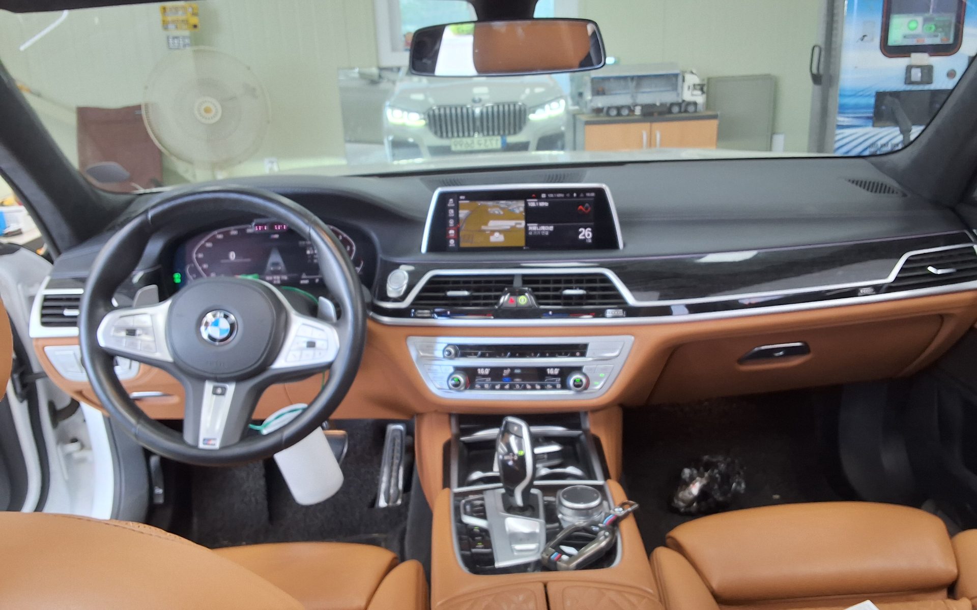 2021 - bmw m7