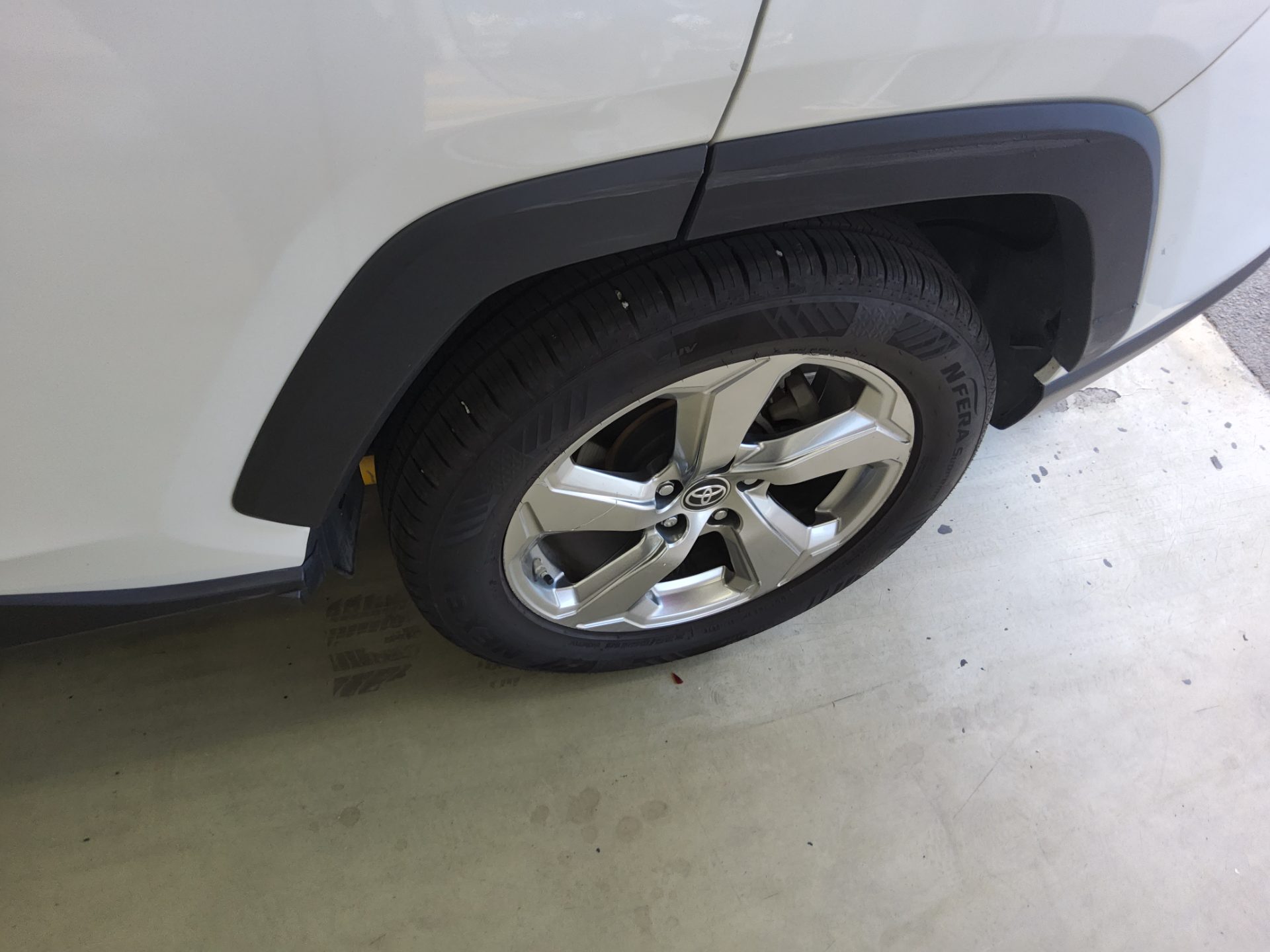 2021 - toyota rav4