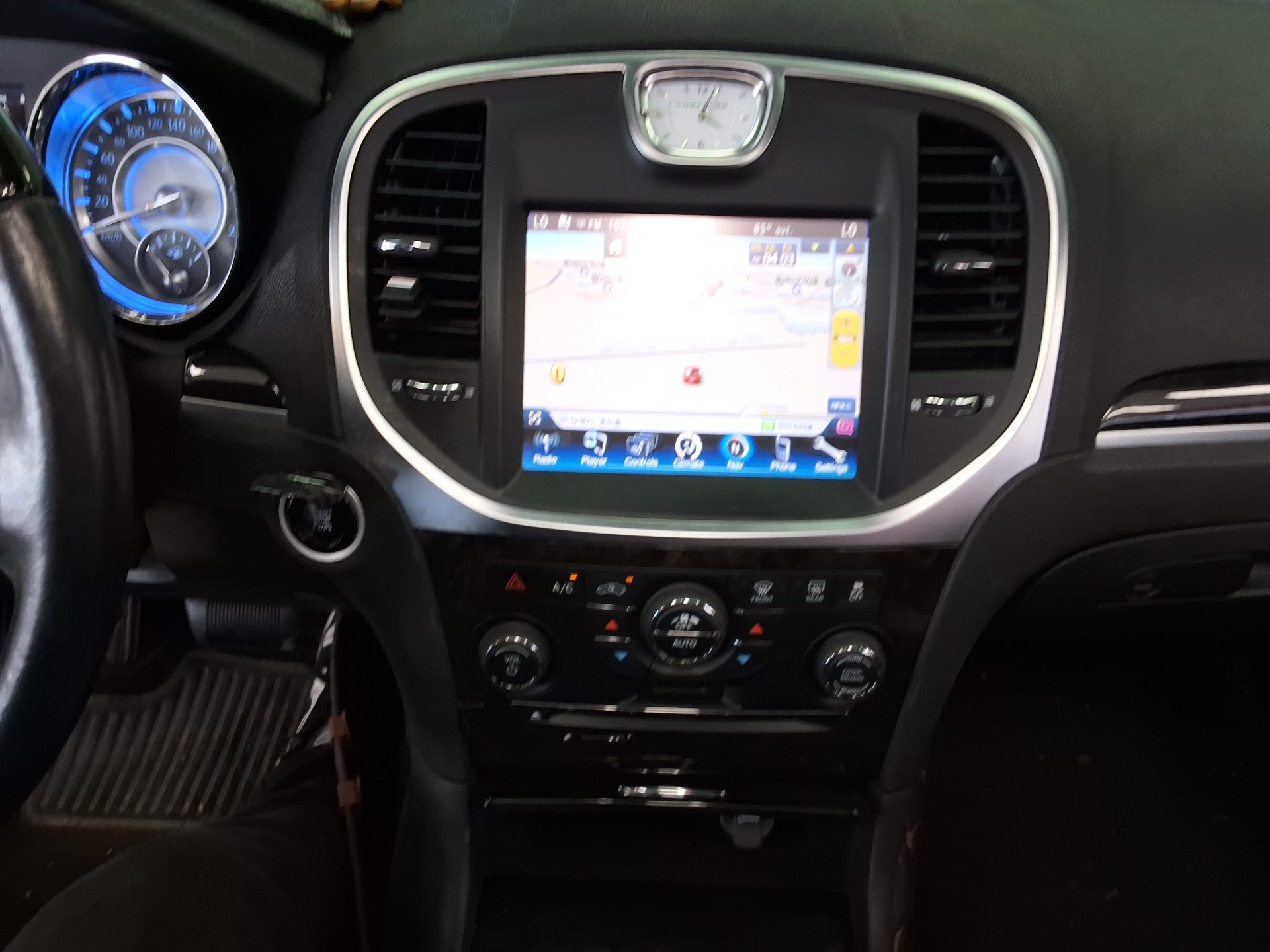 2014 - chrysler 300c