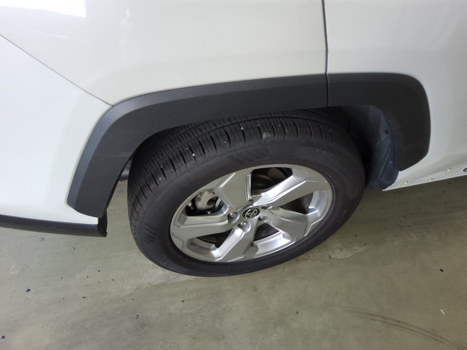 2021 - toyota rav4