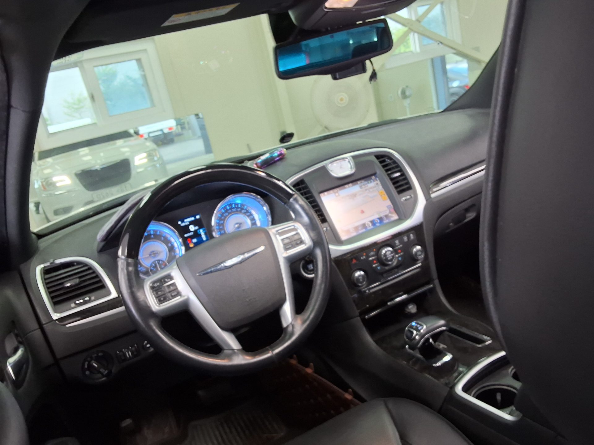 2014 - chrysler 300c