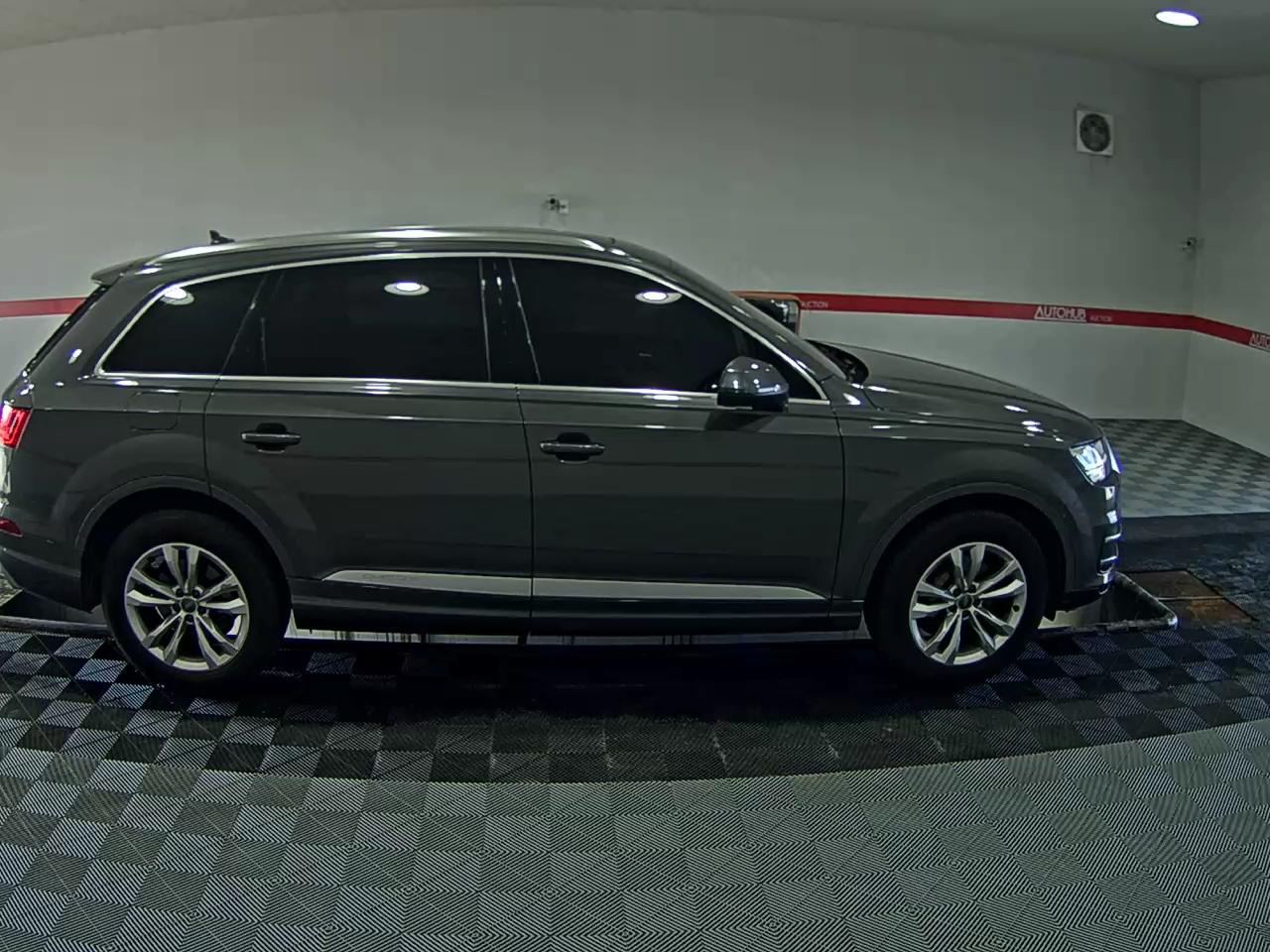 2019 - audi q7