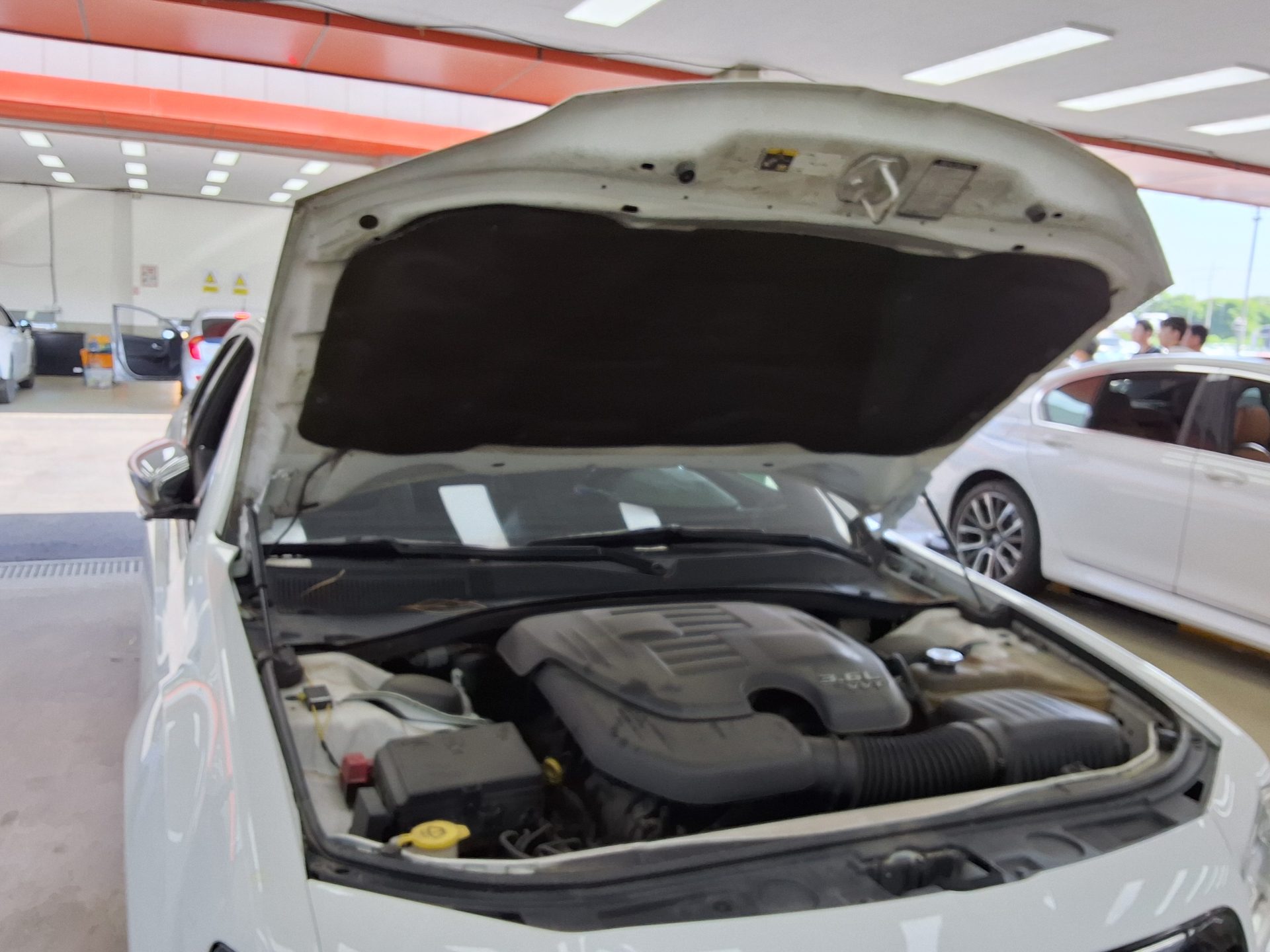 2014 - chrysler 300c