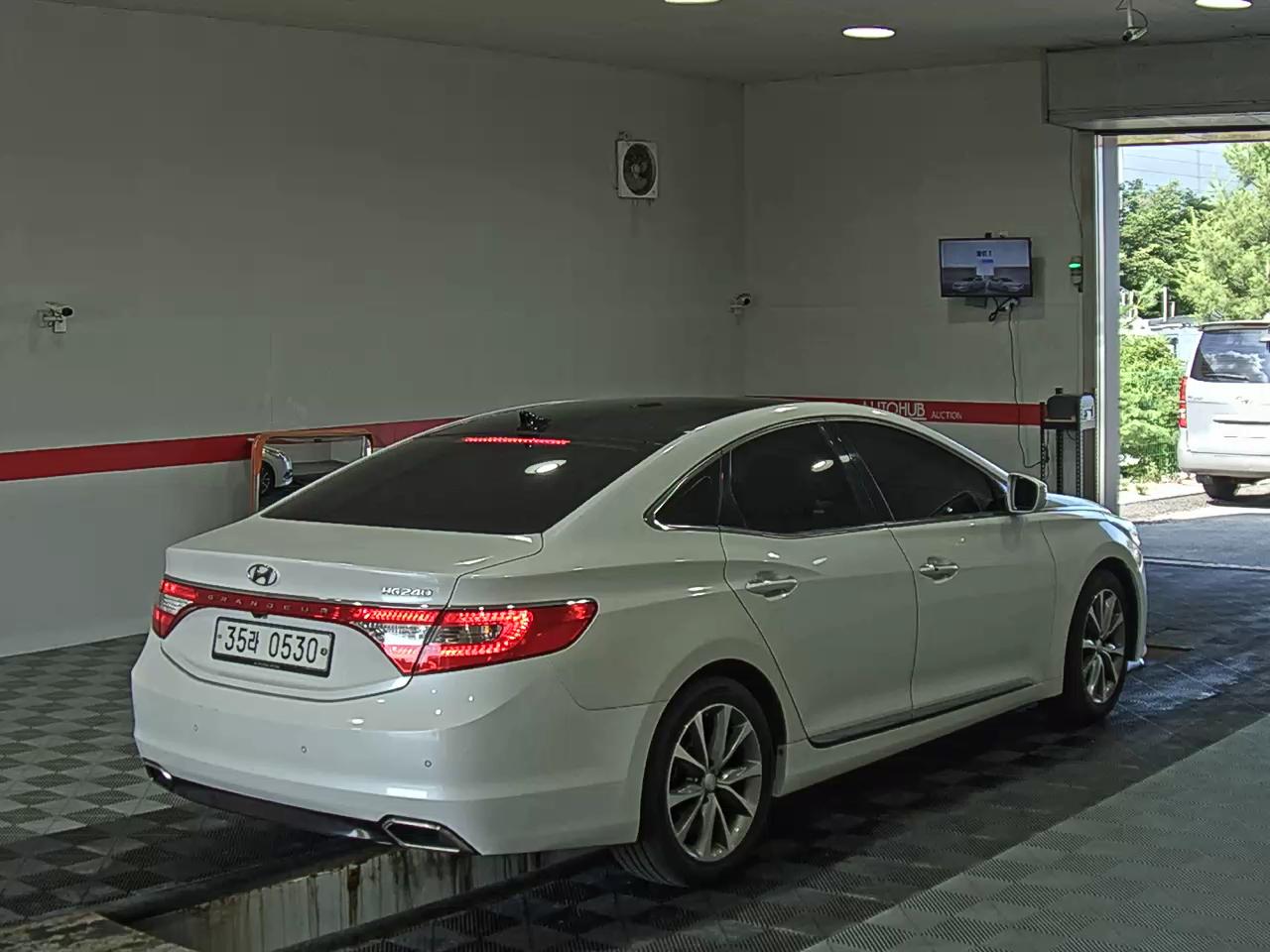 2016 - hyundai grandeur