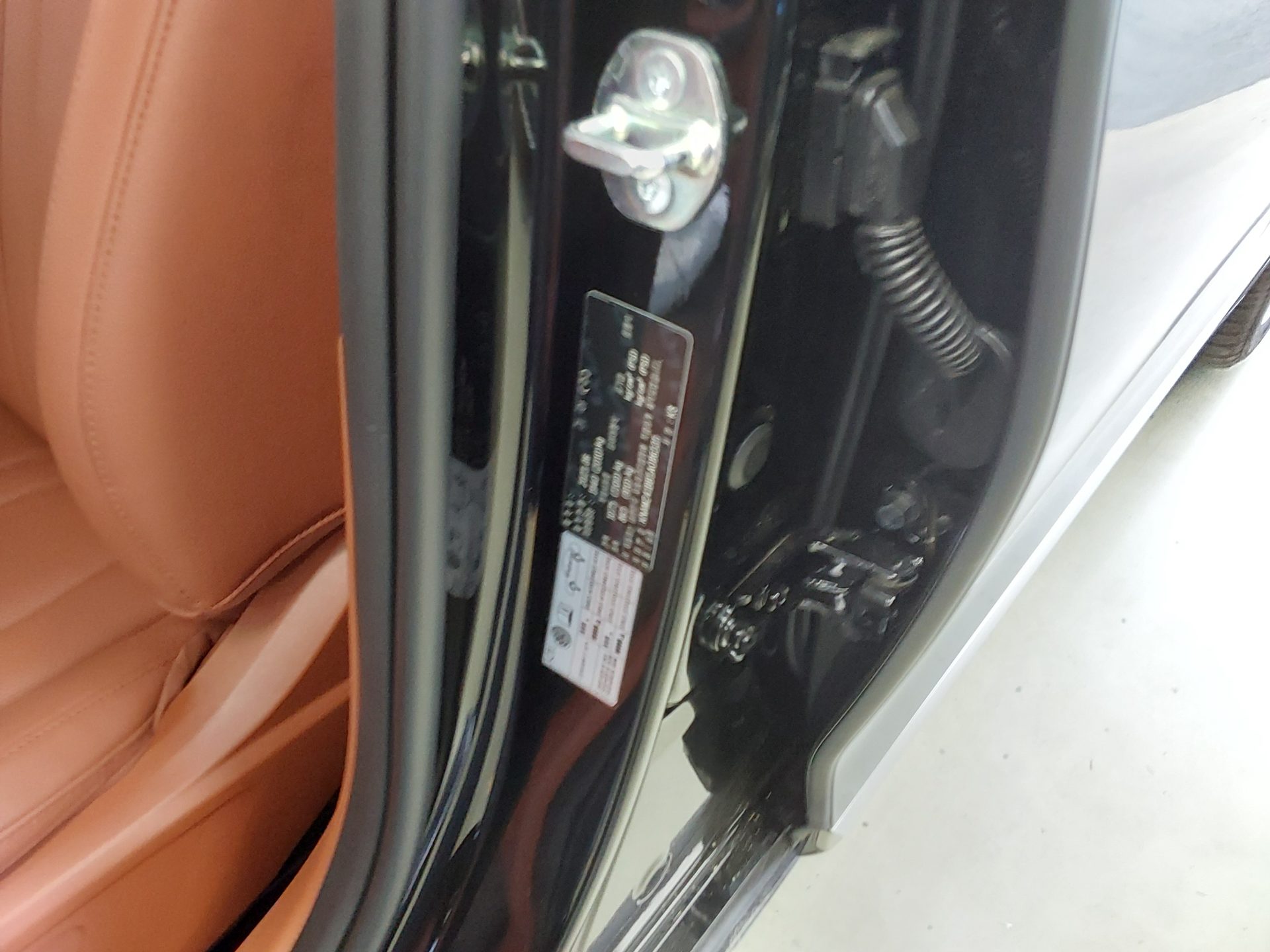 2025 - kia k8