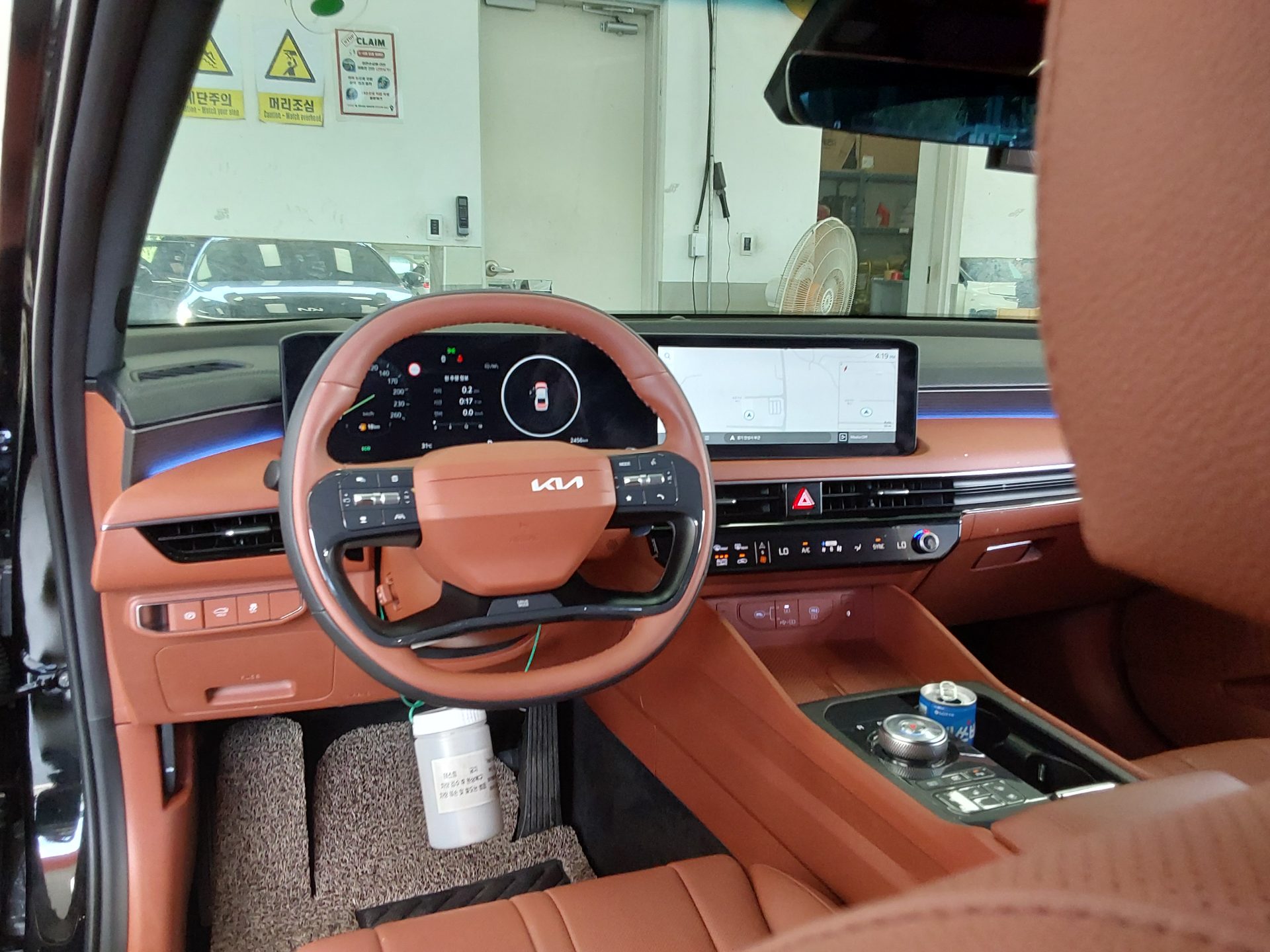 2025 - kia k8