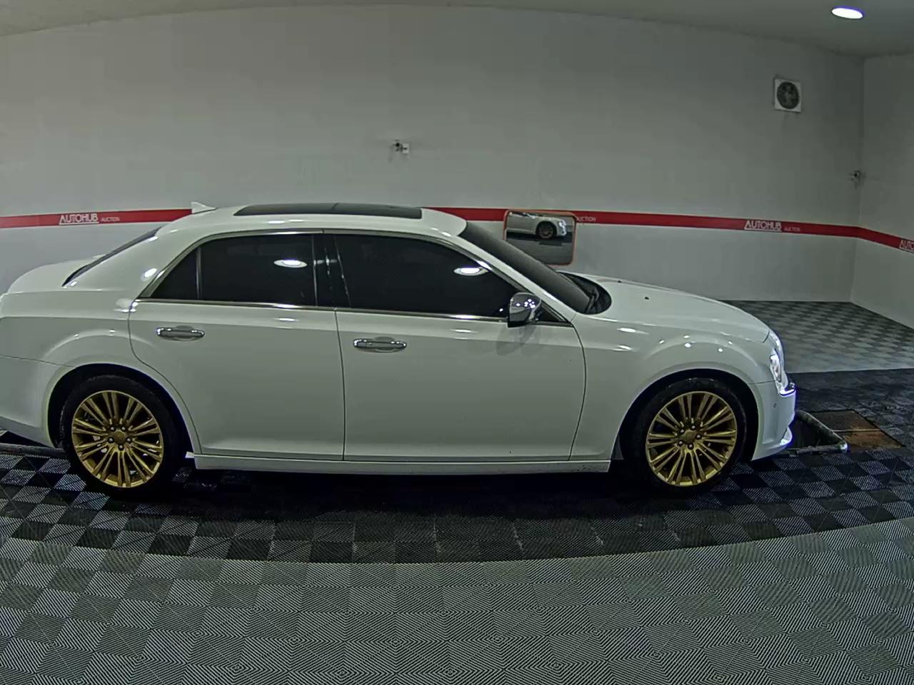 2014 - chrysler 300c