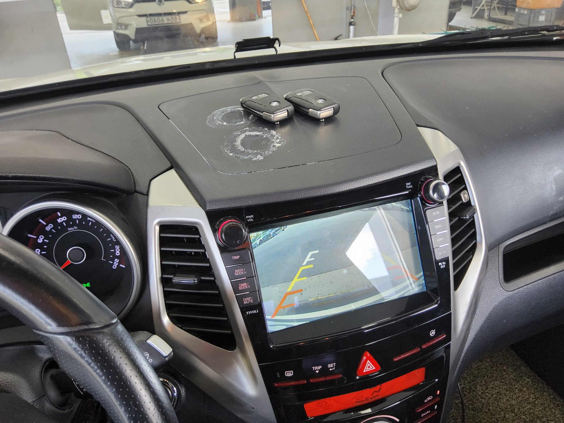 2015 - ssangyong tivoli
