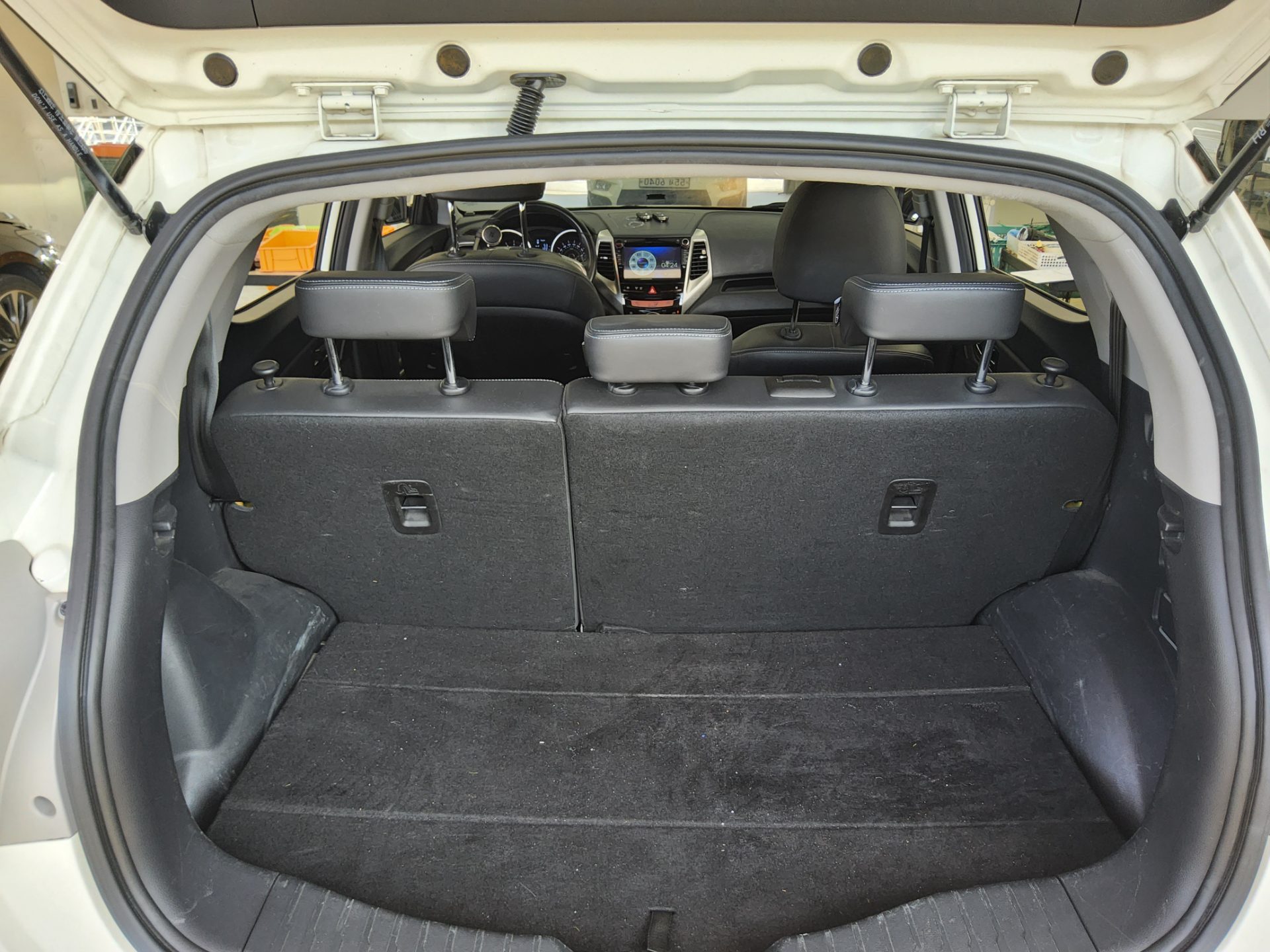 2015 - ssangyong tivoli