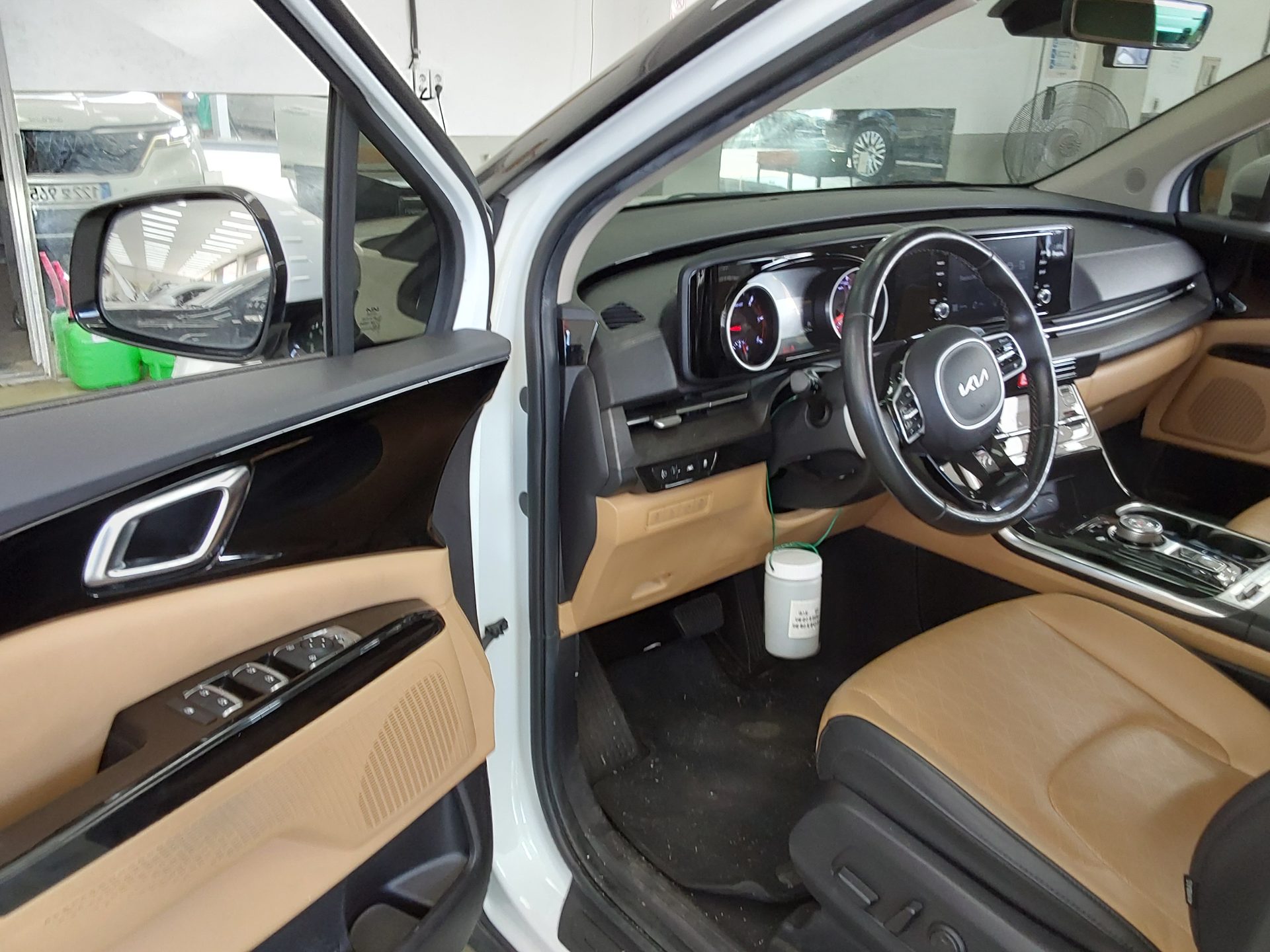 2022 - kia carnival