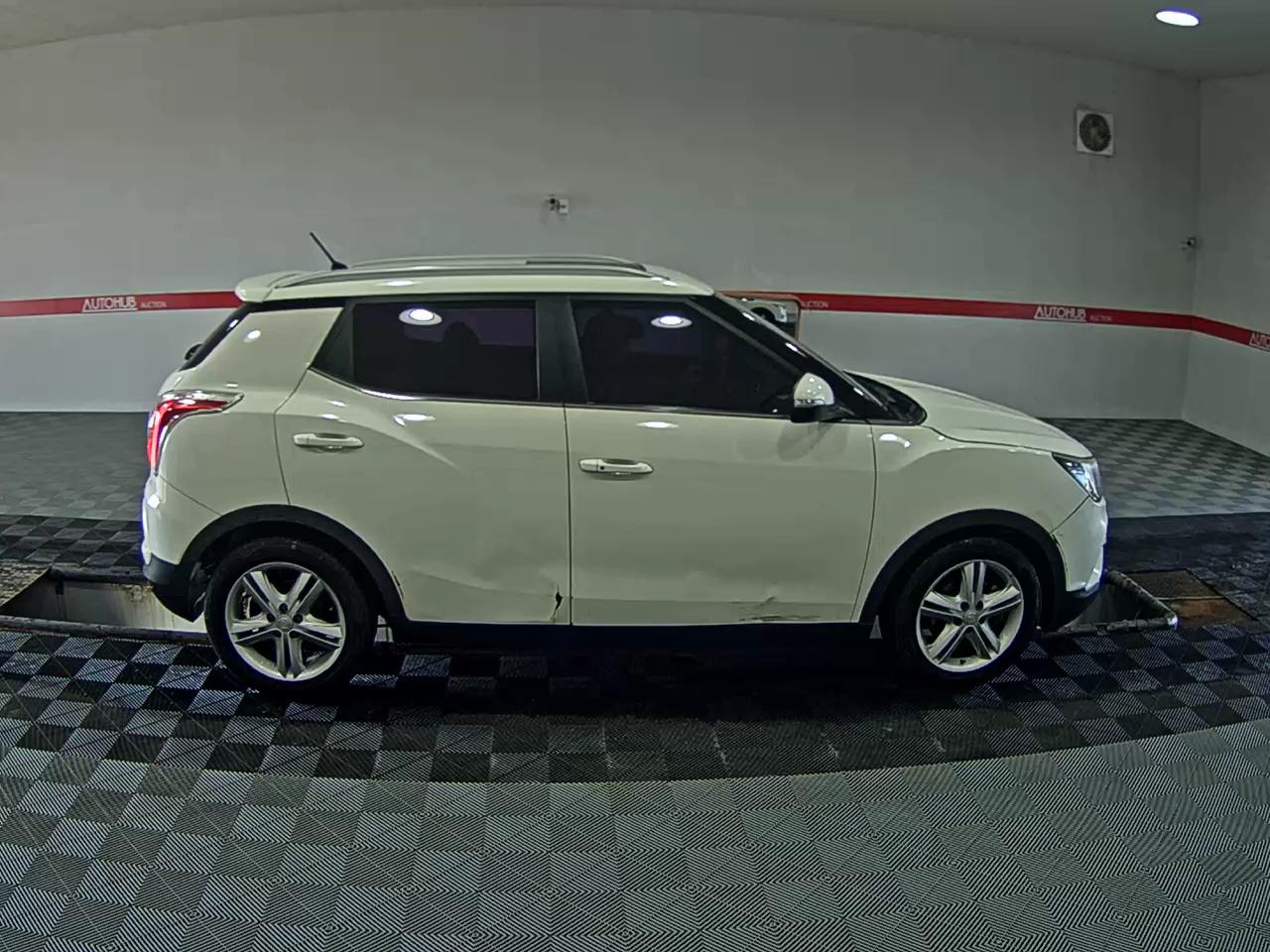 2015 - ssangyong tivoli