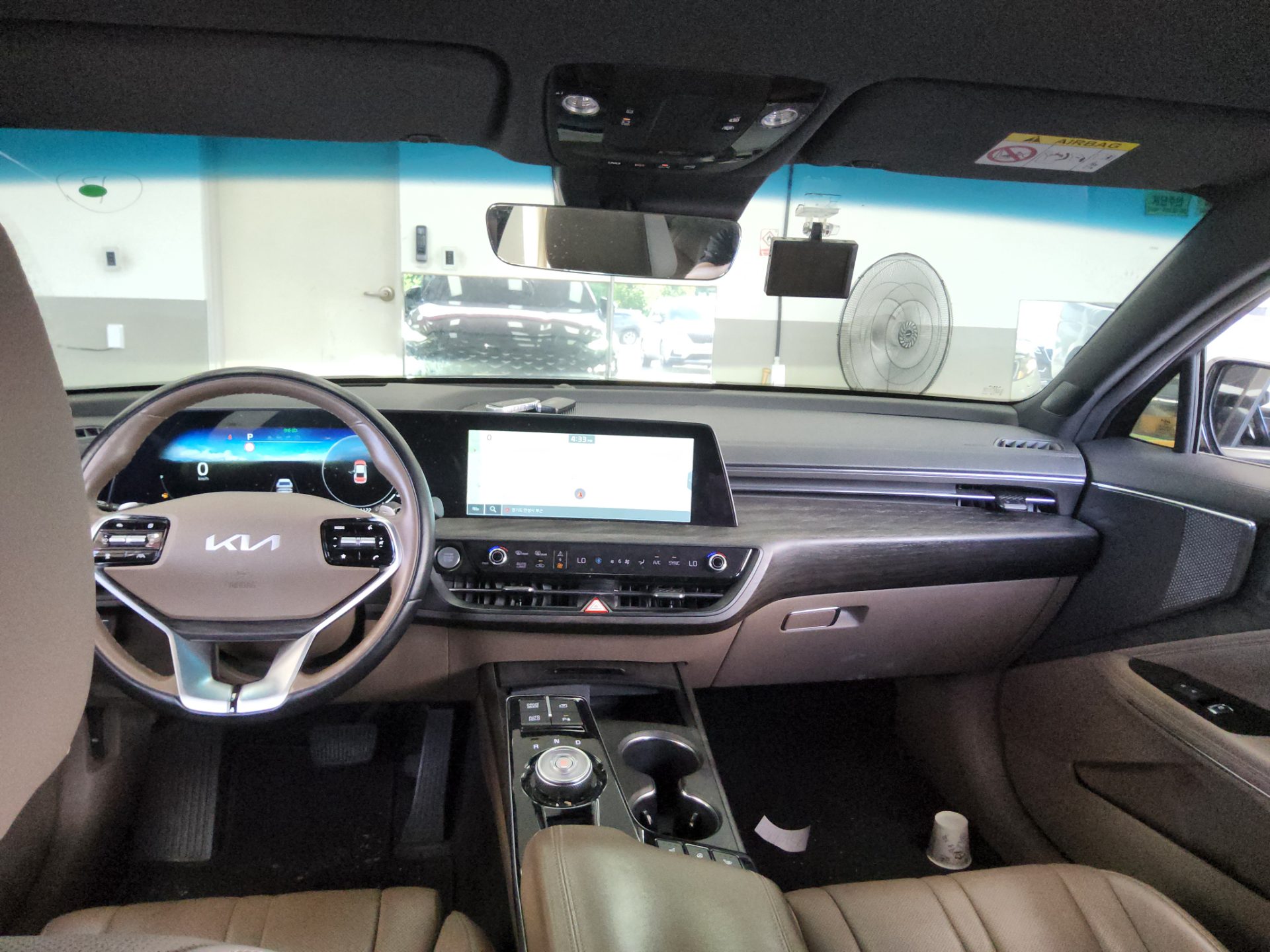 2022 - kia k8