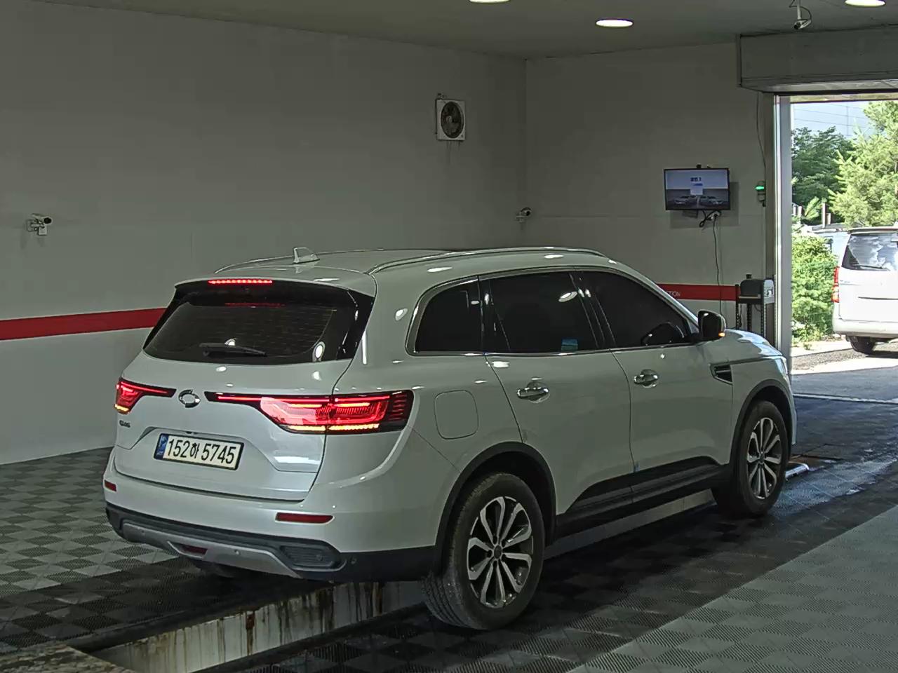 2022 - renault qm6