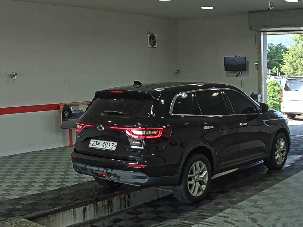 2018 - renault qm6