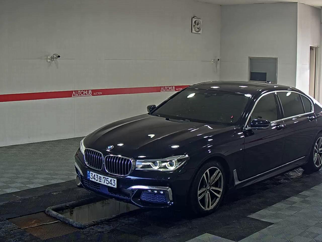 BMW 7 SERIES (6TH GEN) 740Ld xDrive M PACK