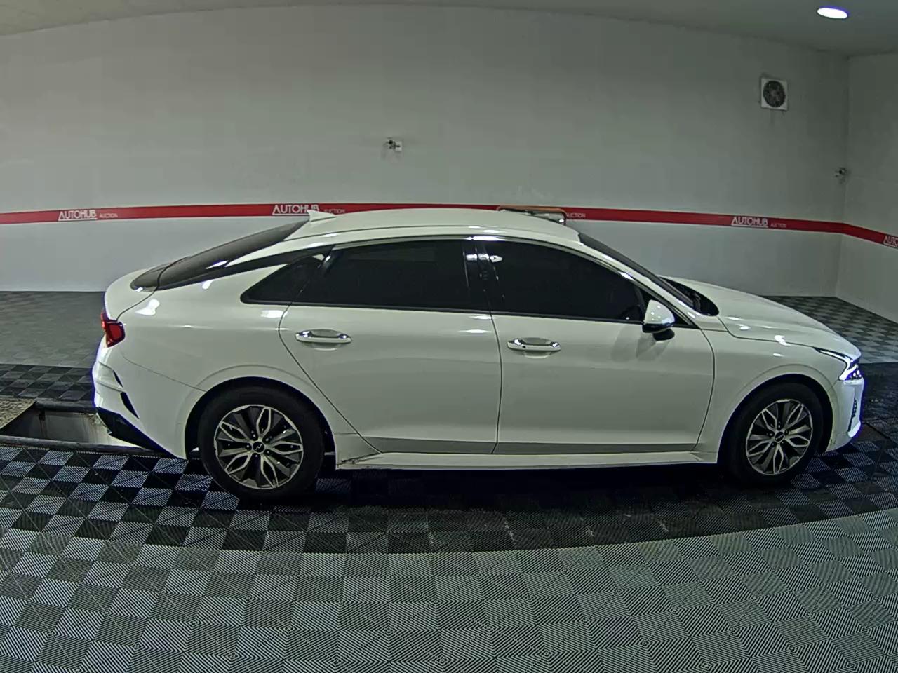 2023 - kia k5