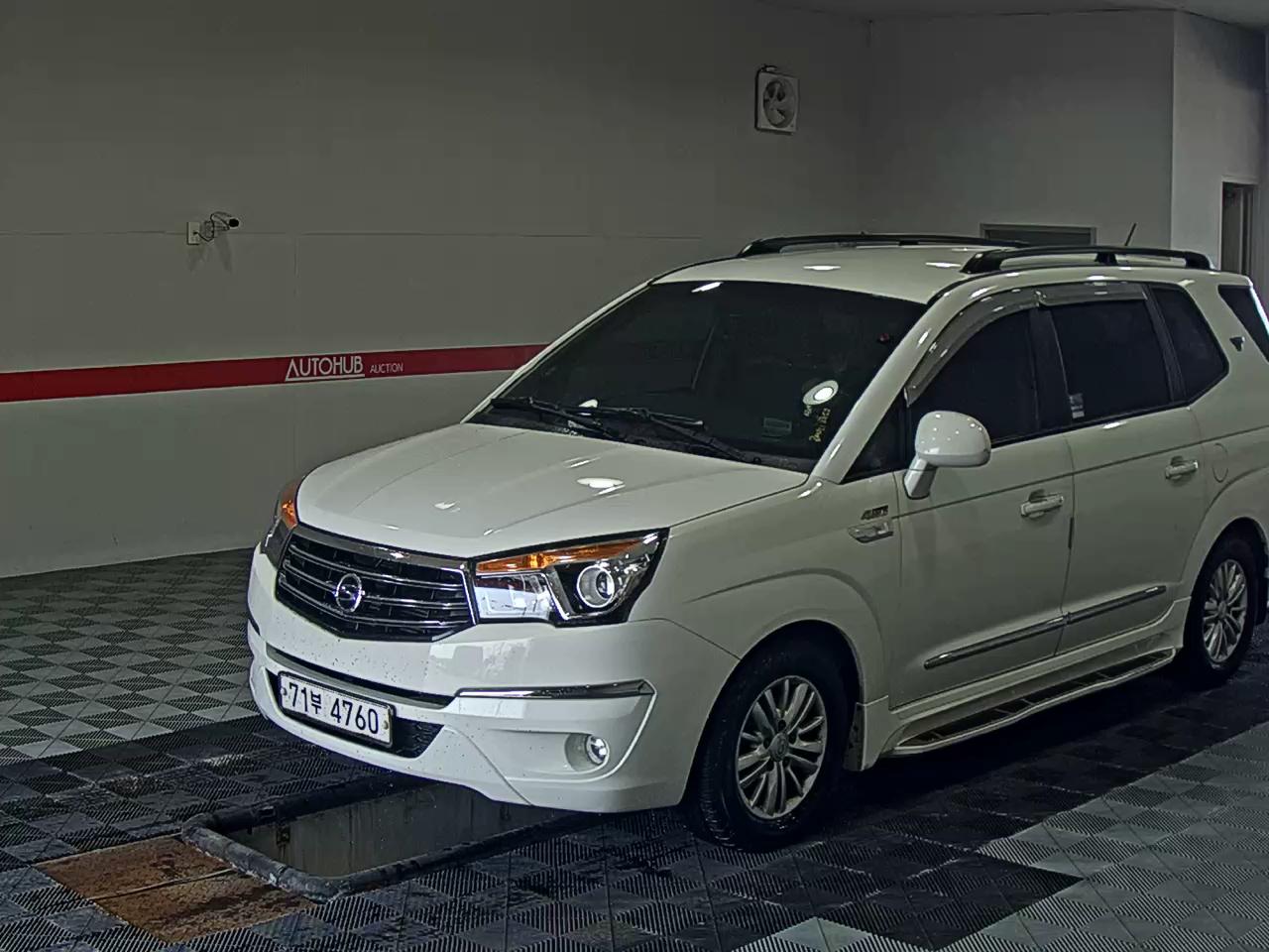 KG MOBILITY (SSANGYONG) KORANDO TOURISMO